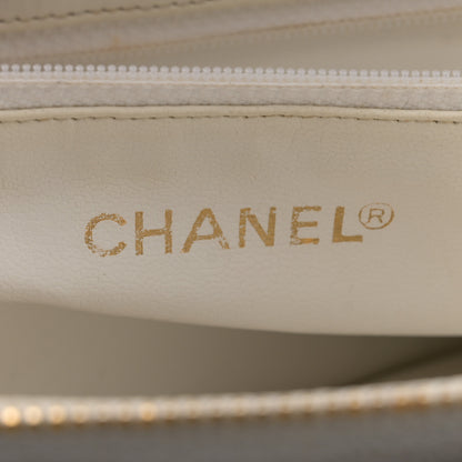 Chanel Caviar CC Shoulder Bag White 7 of 20