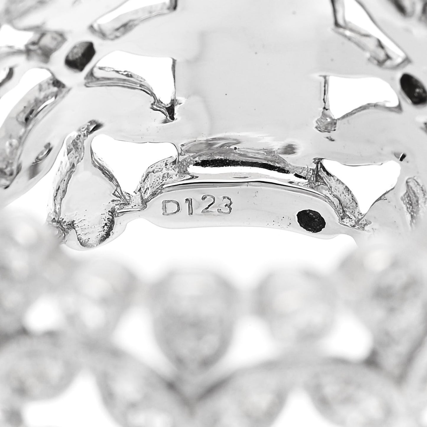 18K White Gold Diamond 1.23ctw Floral Ring  54 7