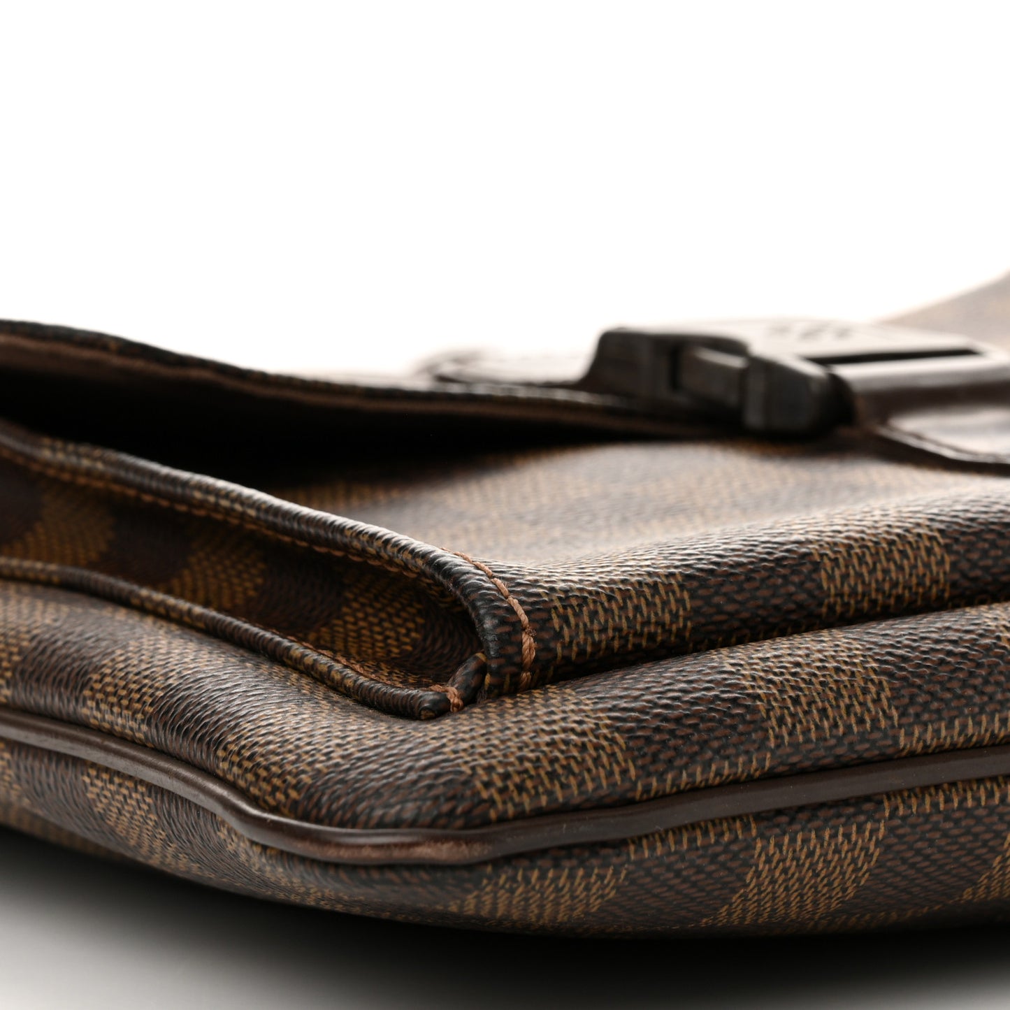 Damier Ebene Pochette Melville