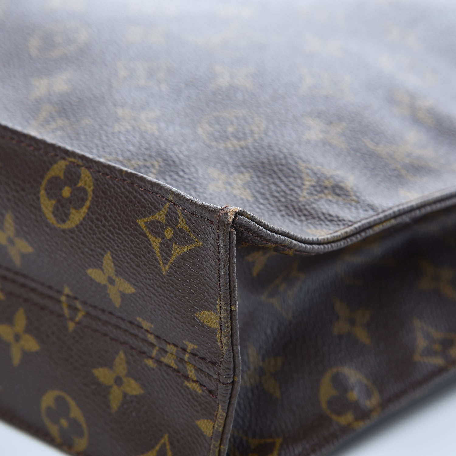 Louis Vuitton Monogram Sac Plat 13 of 17