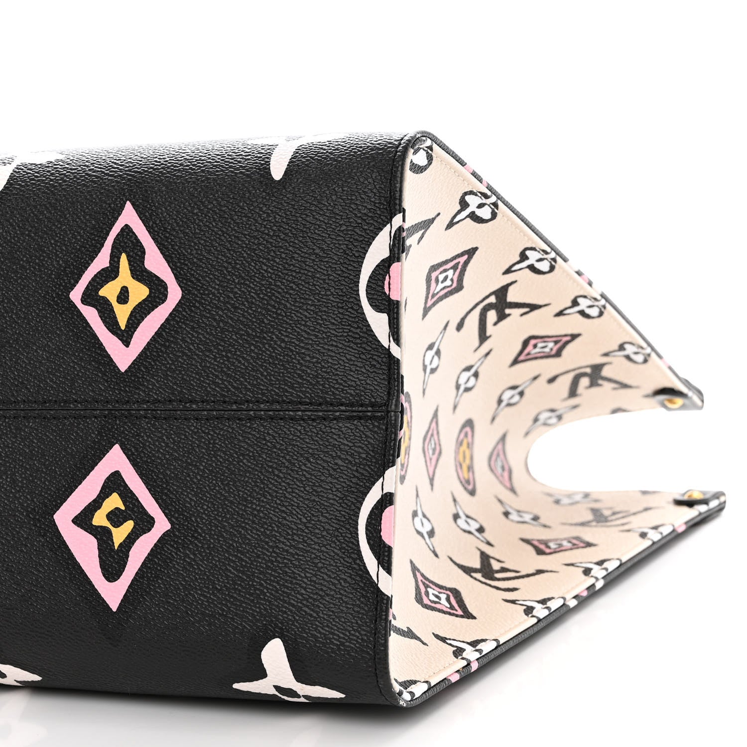 Louis Vuitton Monogram Giant Wild At Heart Onthego GM Black 9 of 9