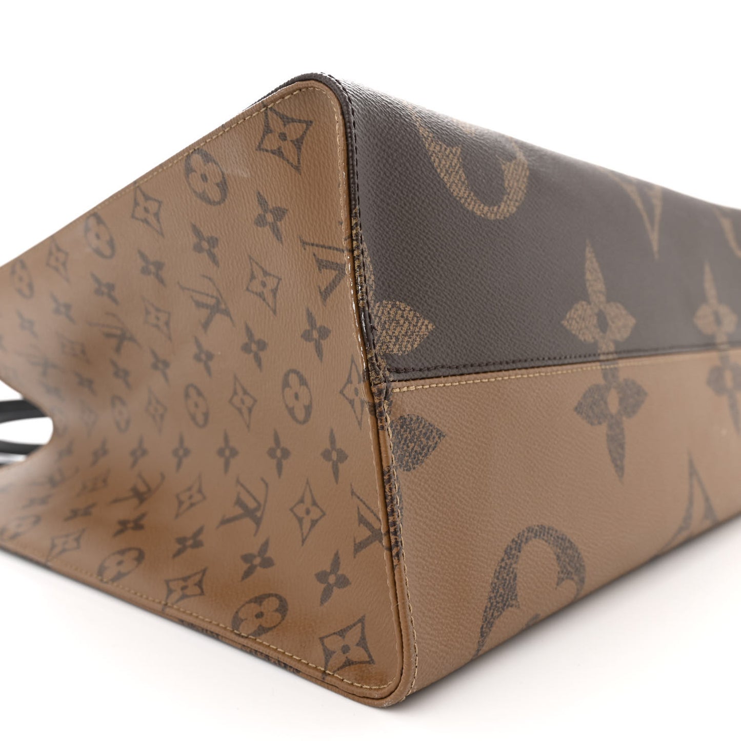 Reverse Monogram Giant Onthego GM
