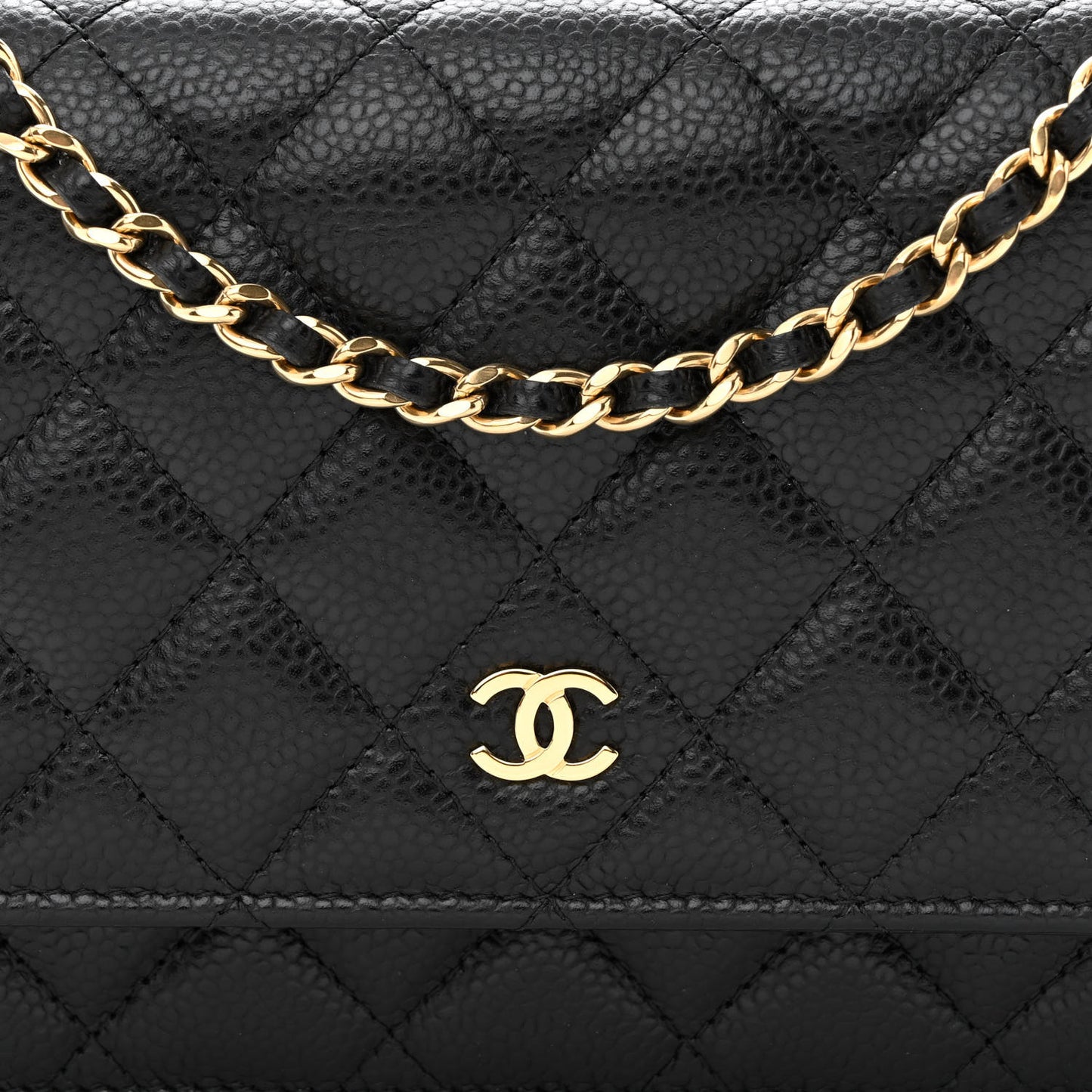 Caviar Quilted Wallet on Chain WOC Black