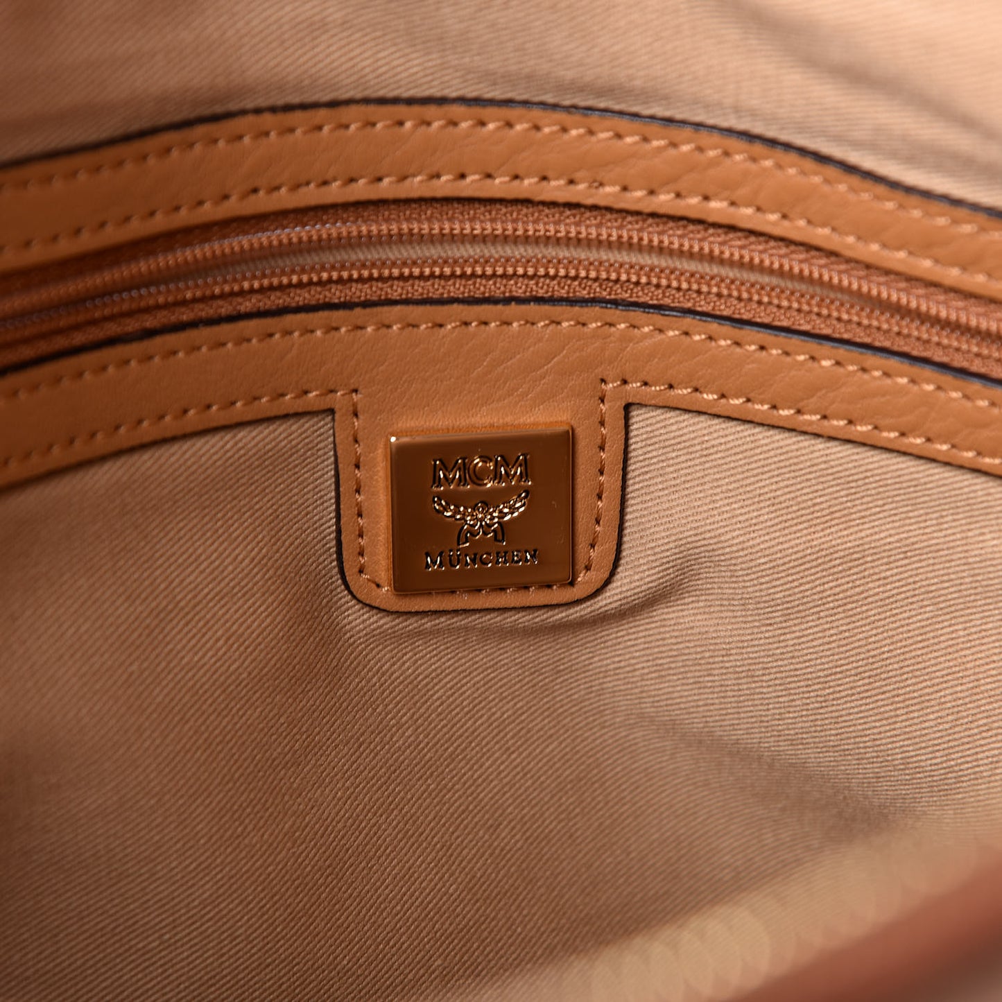 Visetos Medium Essentials Shopper Tote Cognac