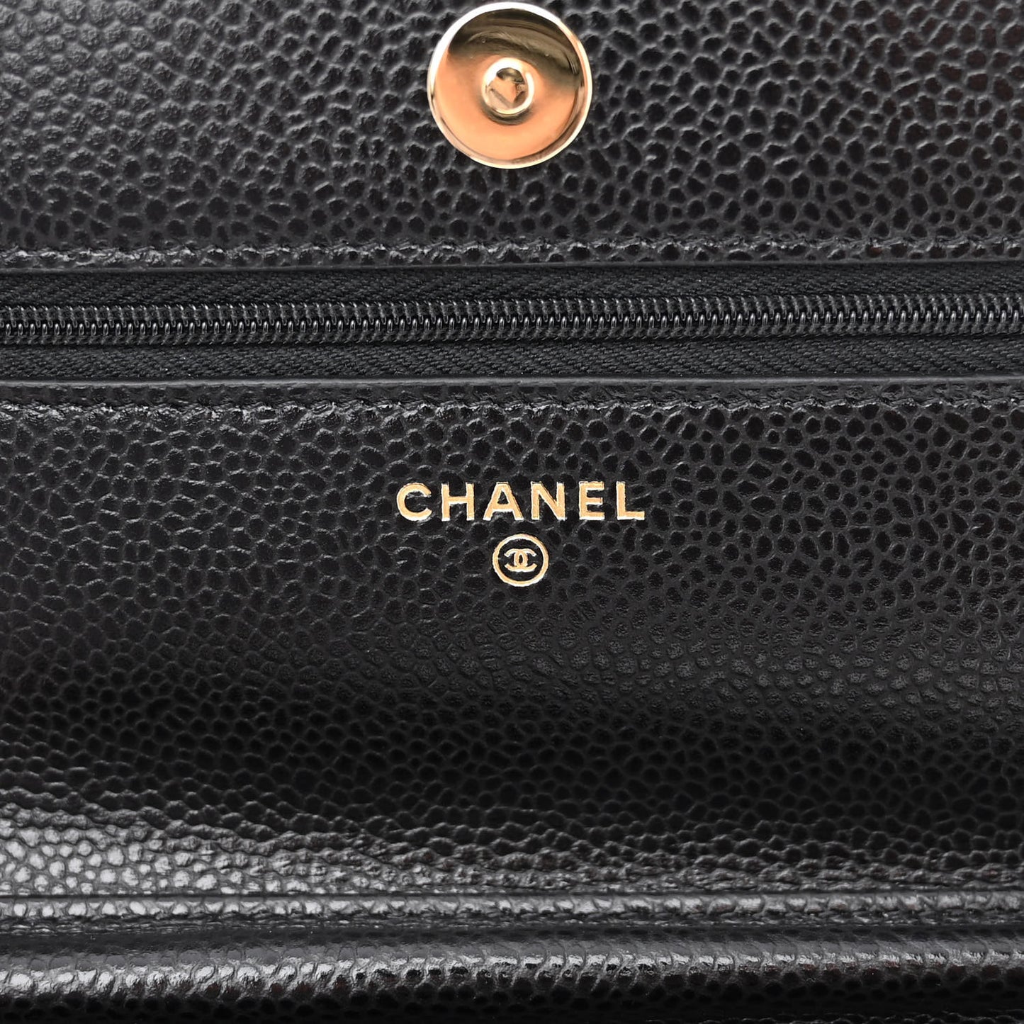 Caviar Quilted Wallet on Chain WOC Black