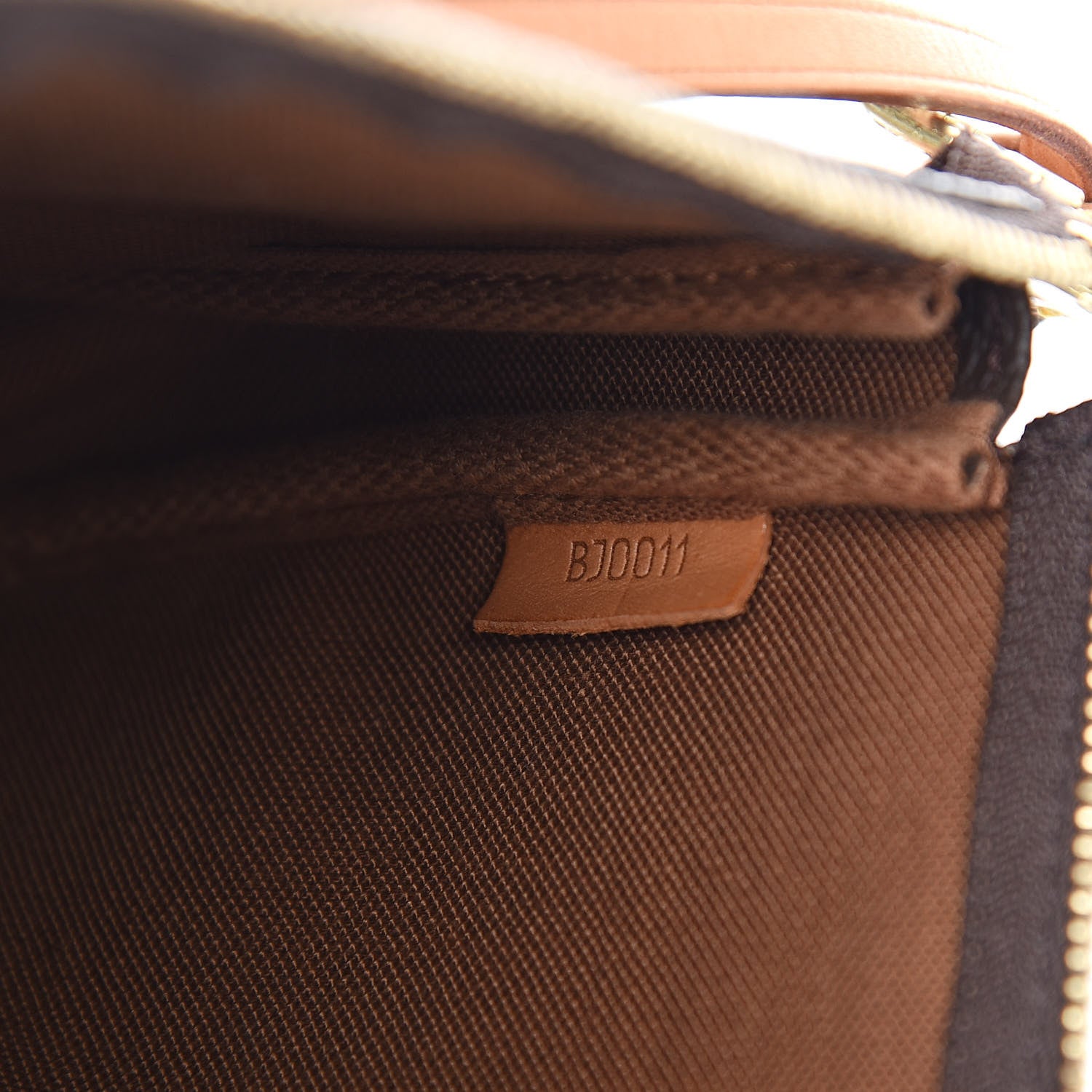 Louis Vuitton Monogram Pochette Accessories 7 of 10