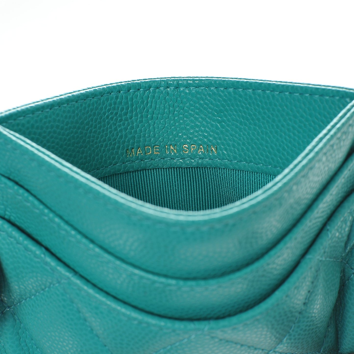 Caviar Quilted Card Holder Turquoise
