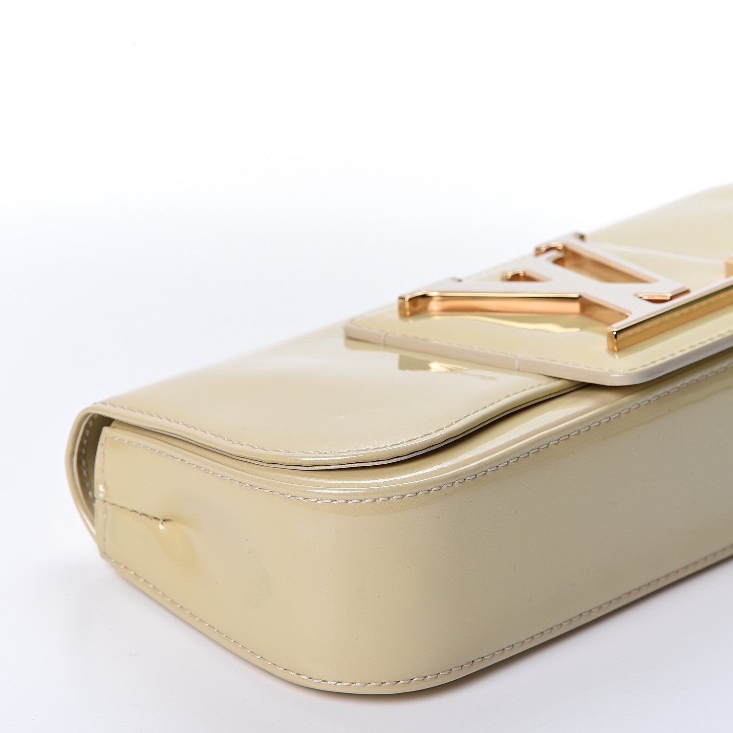 Louis Vuitton Patent Sobe Clutch Blanc Corail 9 of 10