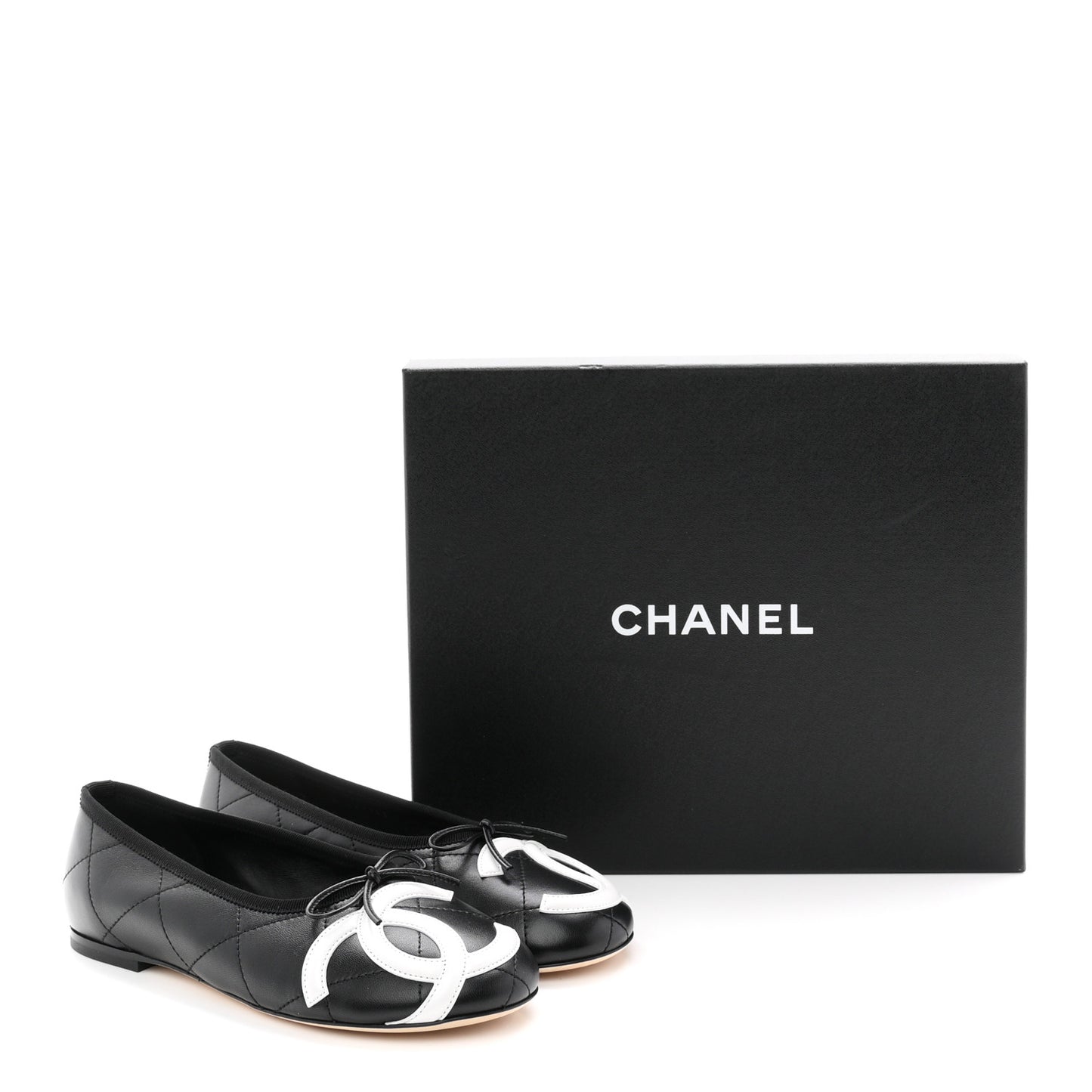Lambskin Quilted CC Cambon Ballet Flats 37.5 Black White