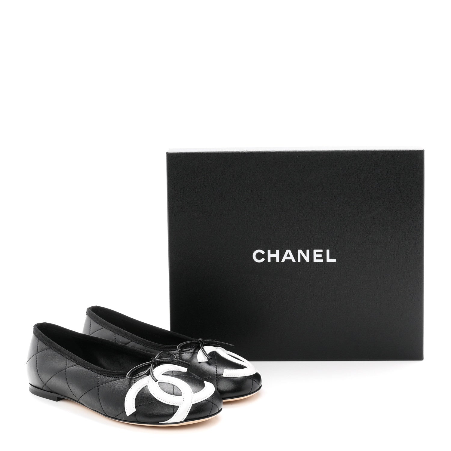 Chanel Lambskin Quilted CC Cambon Ballet Flats 37.5 Black White 10 of 10