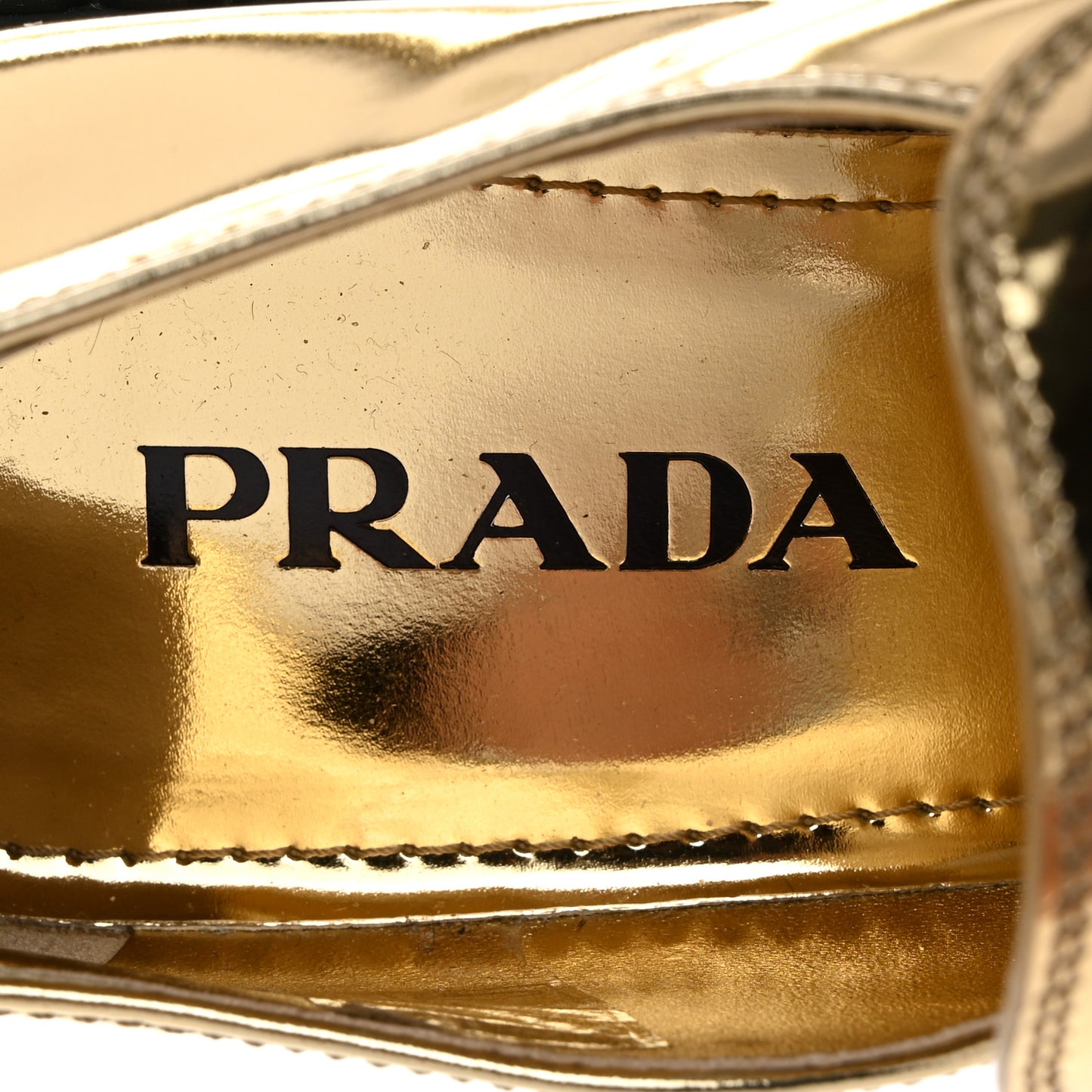 Metallic Brushed Calfskin Metal Triangle Logo 50mm Loafers 40 Platino