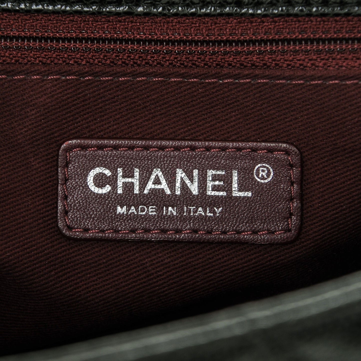 Crumpled Grained Calfskin Jumbo CC Crave Flap Black