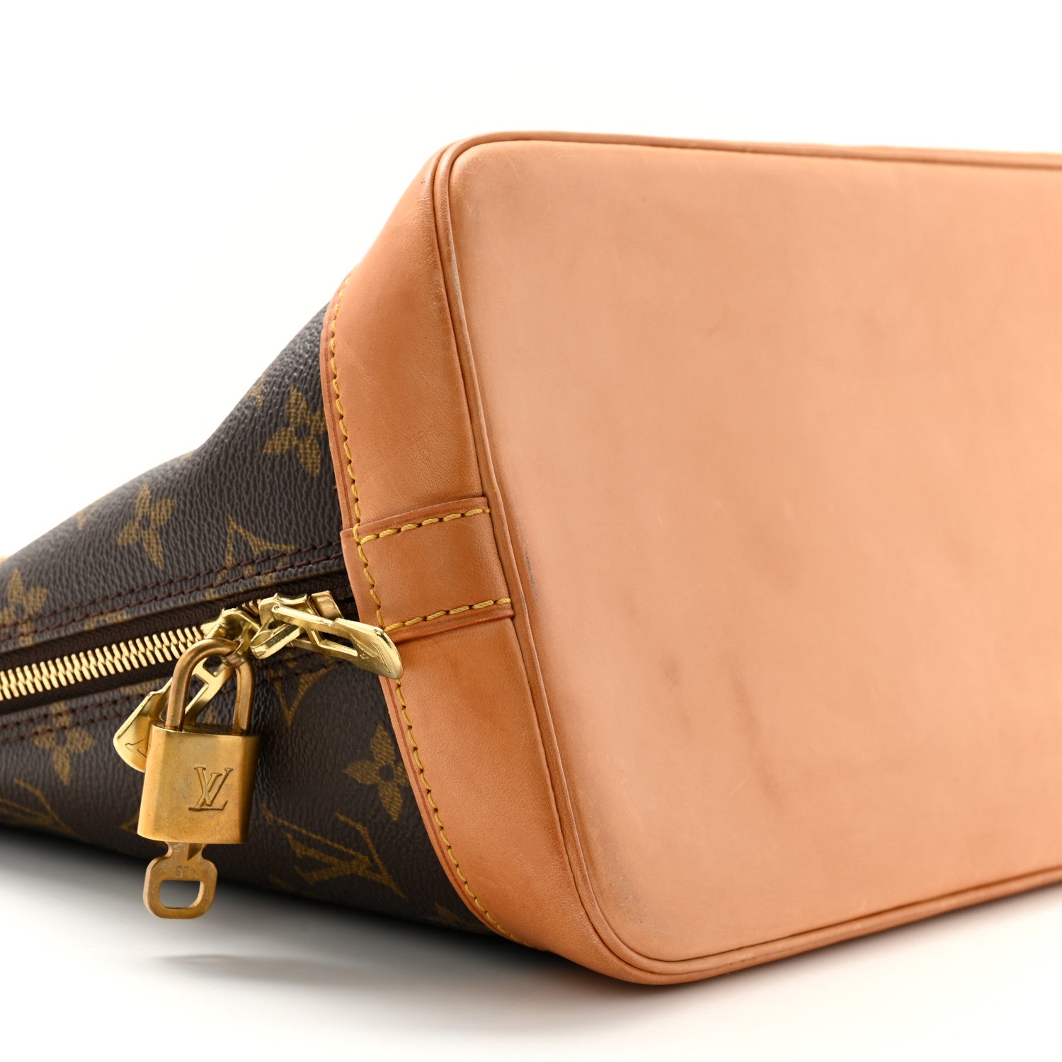 Louis Vuitton Monogram Alma PM 8 of 11