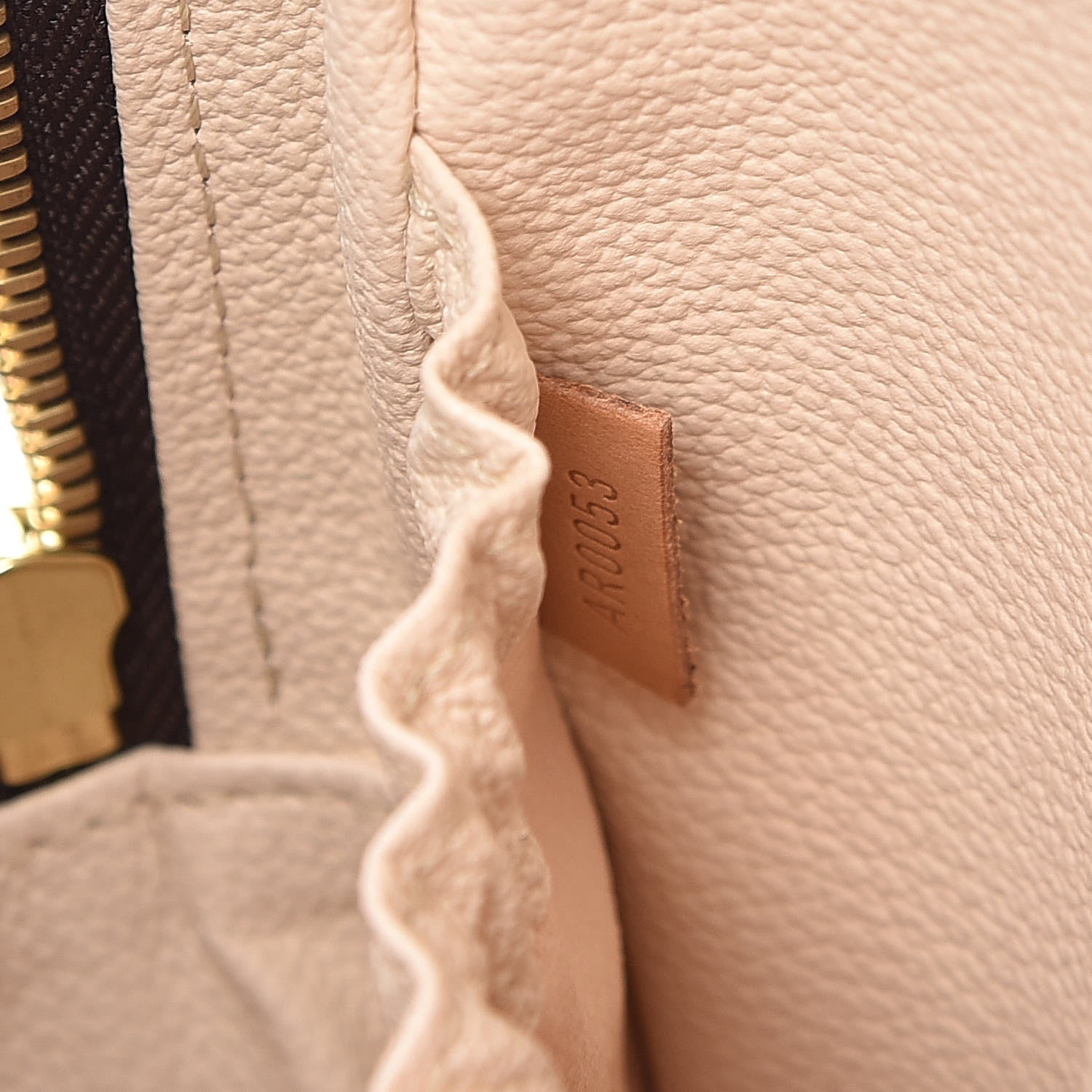 Louis Vuitton Monogram Spontini 7 of 9