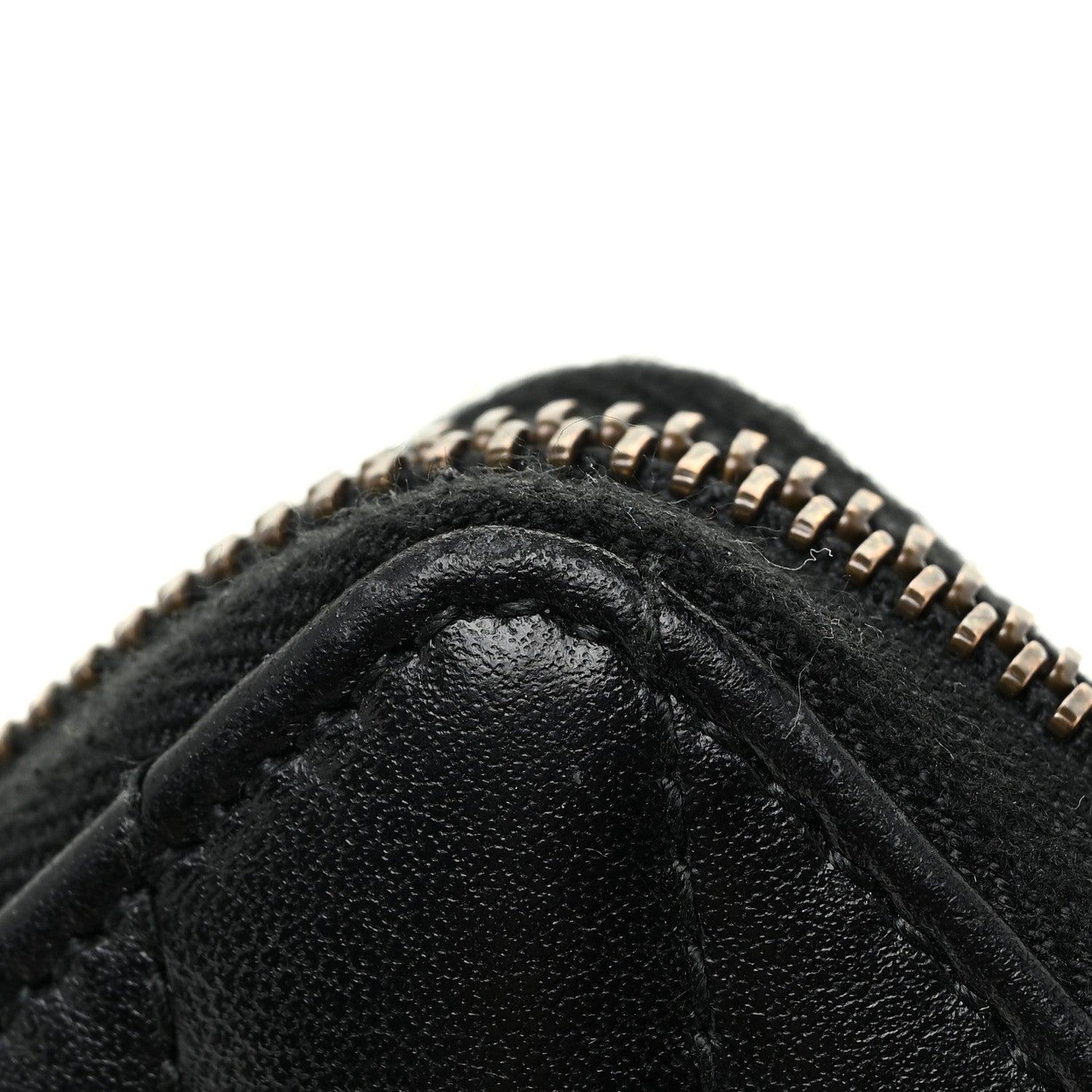 Gucci Calfskin Matelasse GG Marmont Zip Around Wallet Black 22 of 24