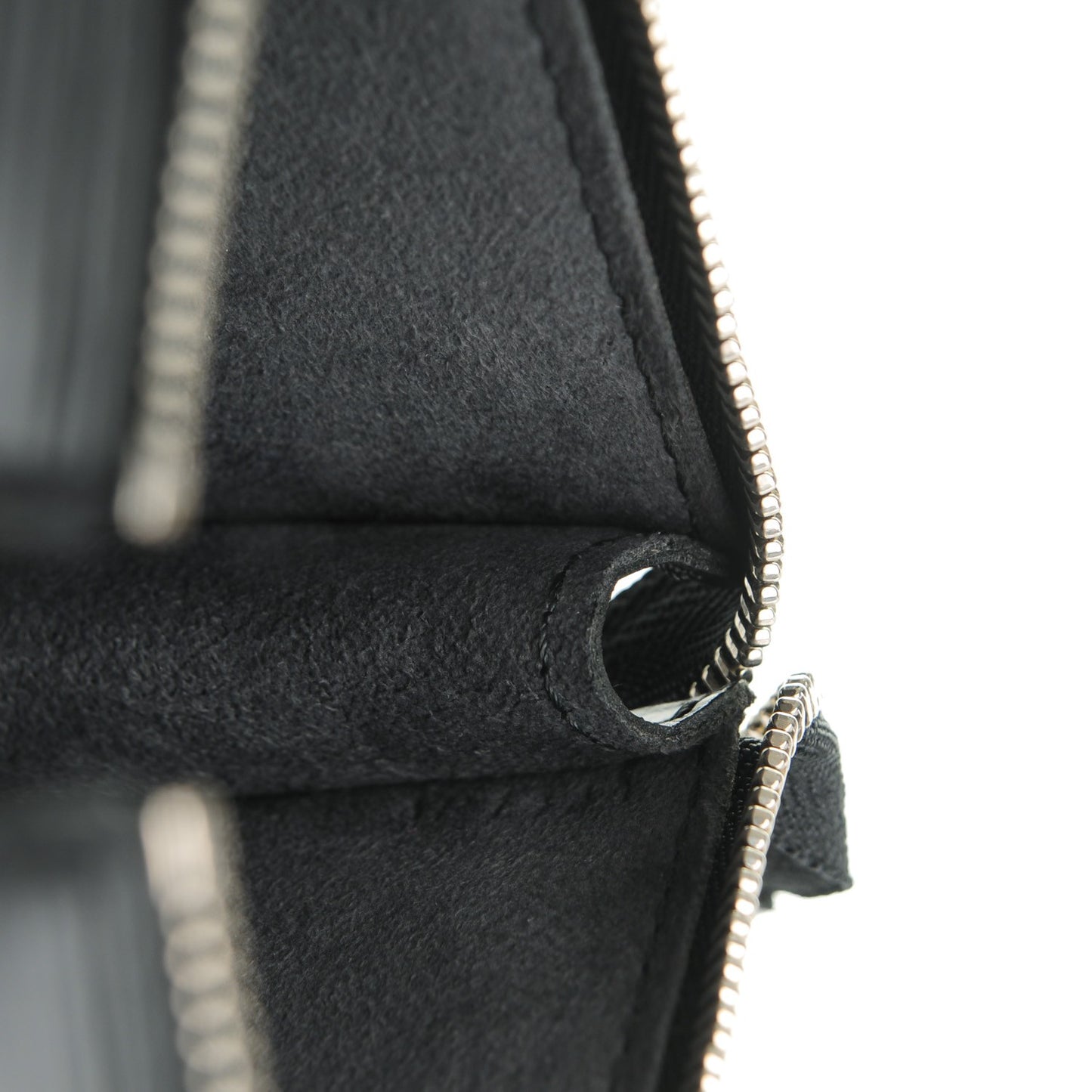 Epi Pochette Accessories 24 Black