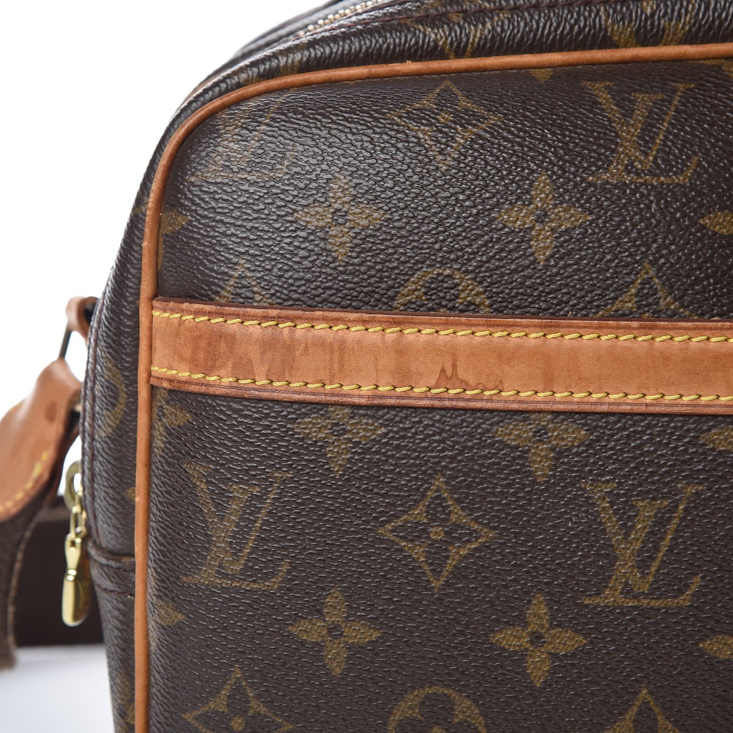Louis Vuitton Monogram Reporter PM 8 of 18