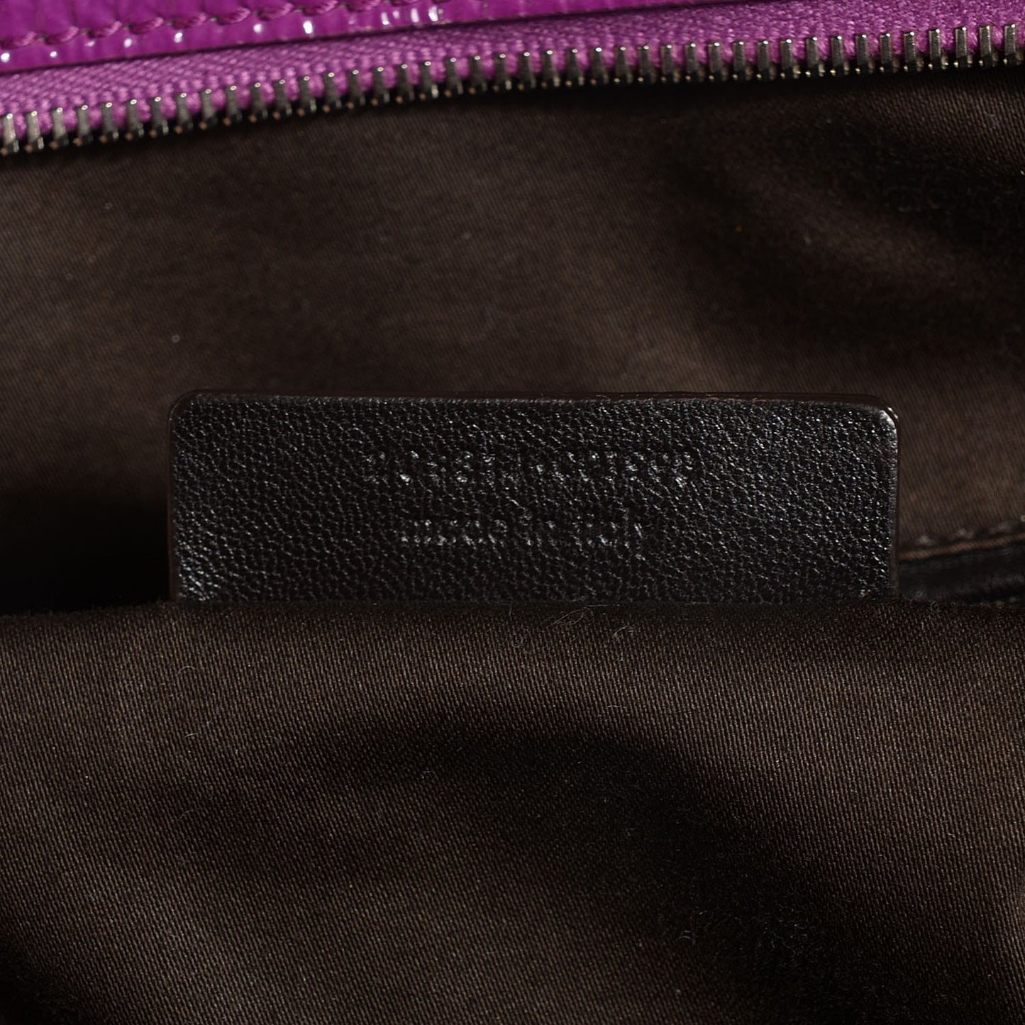 Textured Patent Medium Easy Sac