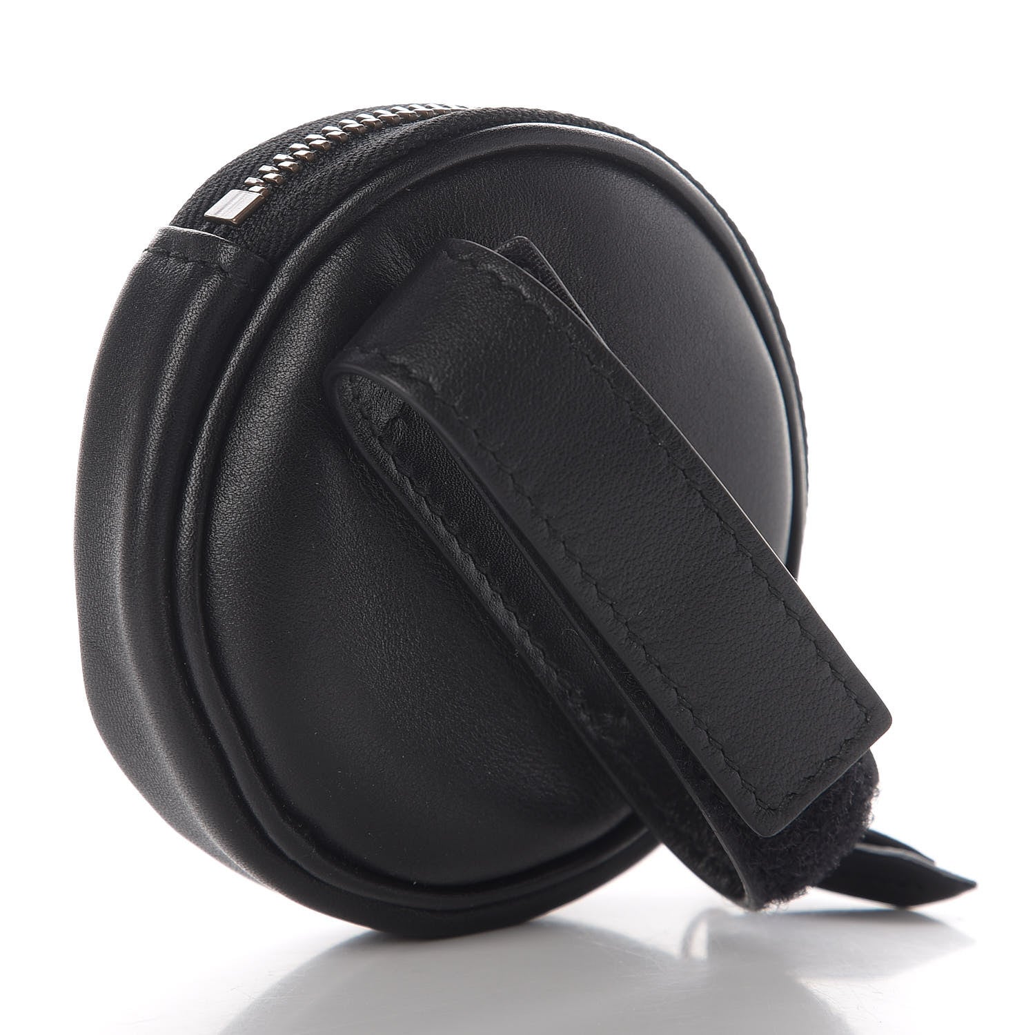 Gucci Calfskin Matelasse Animal Studs GG Marmont Round Wrist Wallet Black 4 of 13
