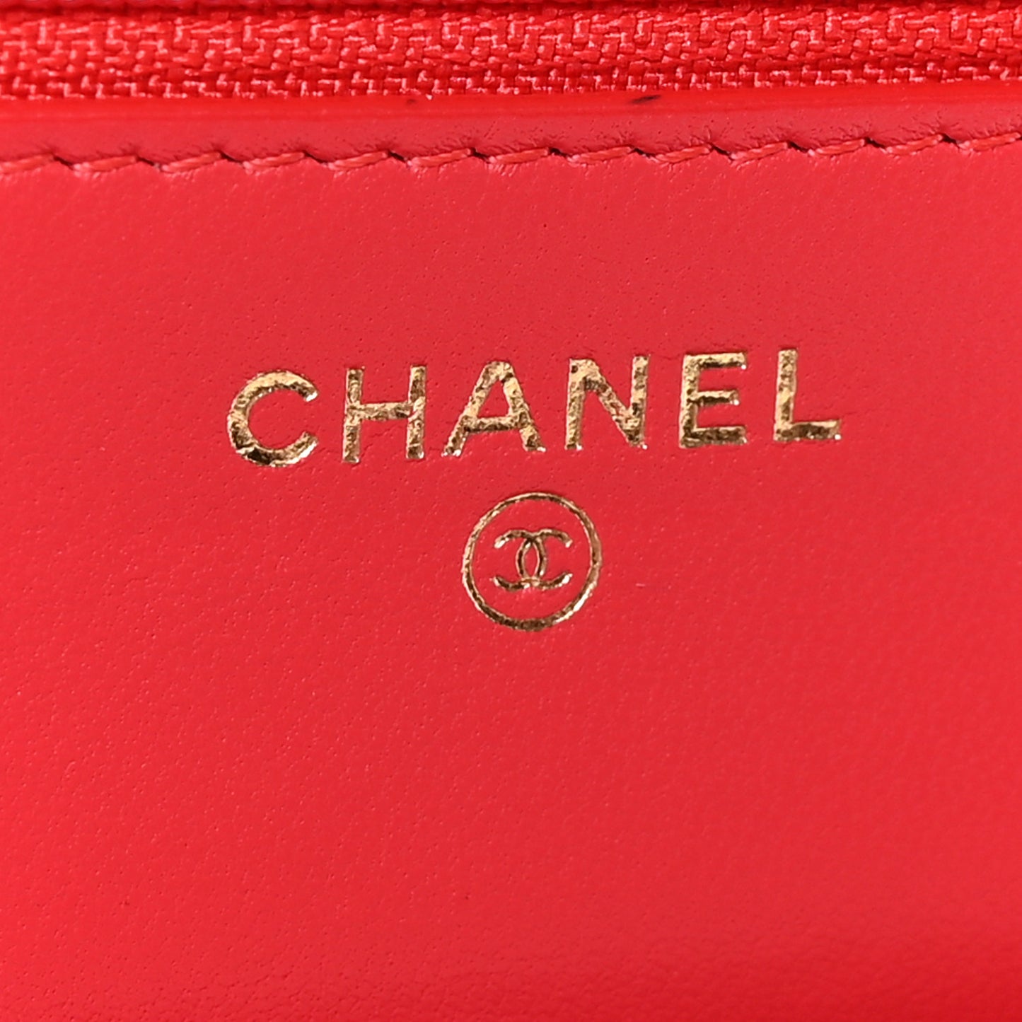 Lambskin Quilted CC Pearl Crush Wallet on Chain WOC Red