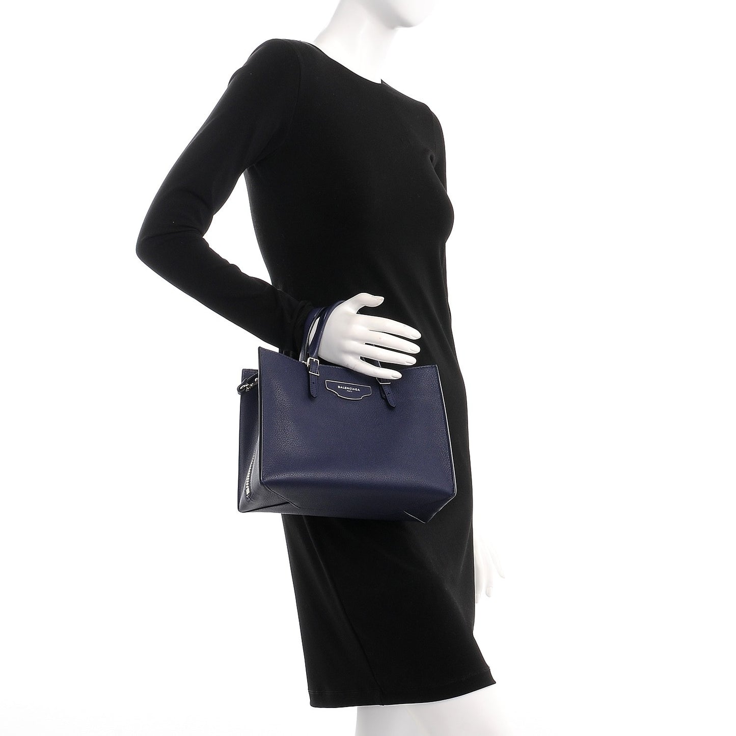 Grained Calfskin Papier A6 Zip Around Tote Bleu Indigo