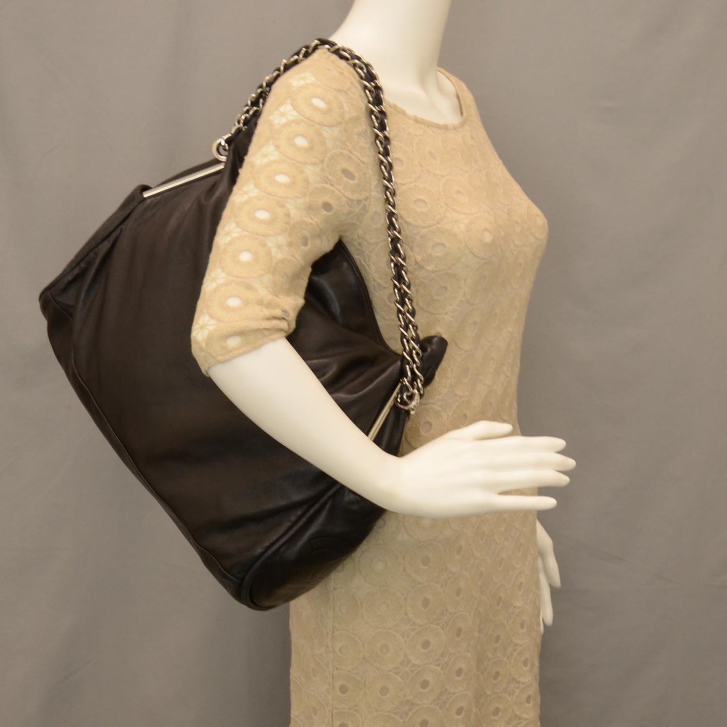 Lambskin Large Ultimate Soft Tote Black