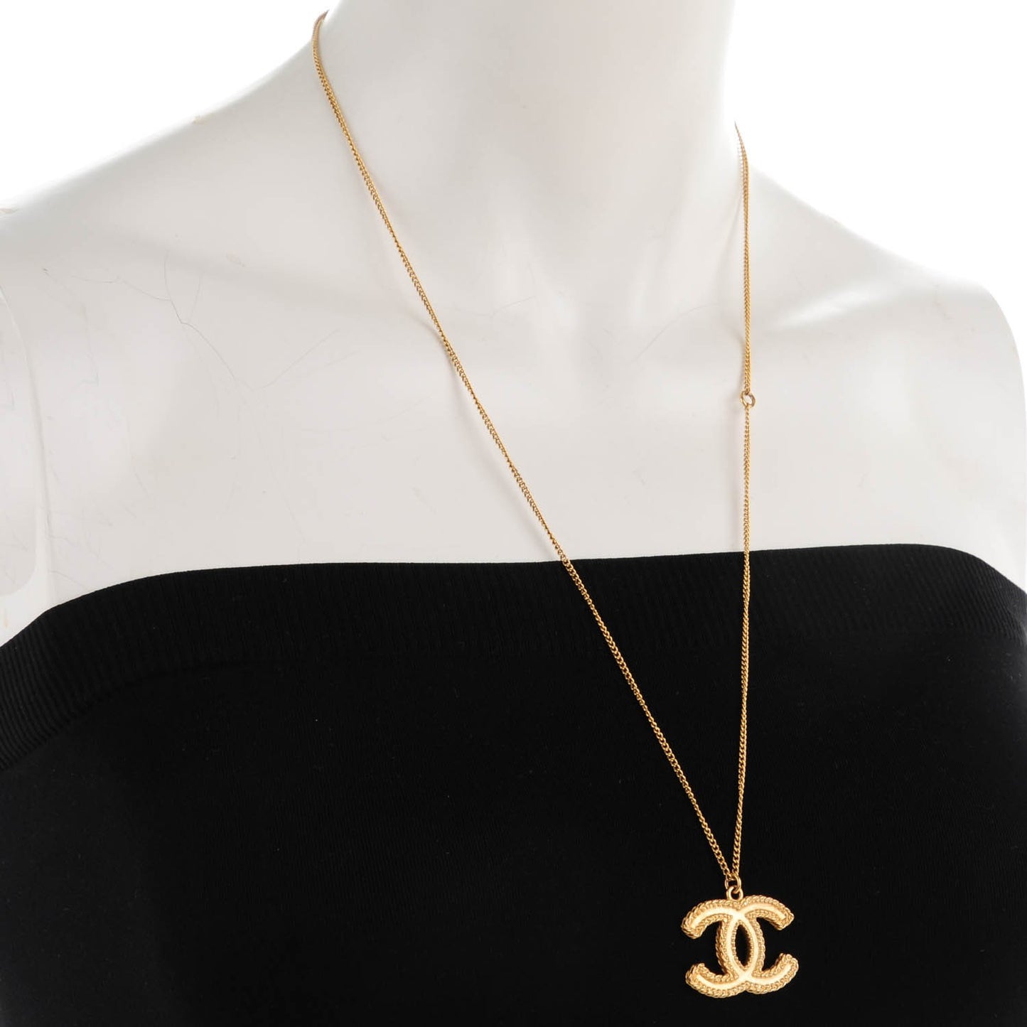 CC Pendant Necklace Gold