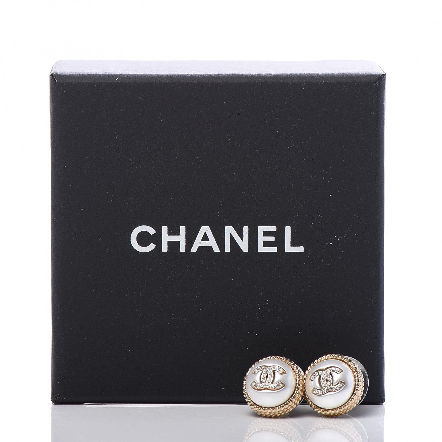 Chanel Pearl Crystal CC Round Earrings Gold 5 of 5
