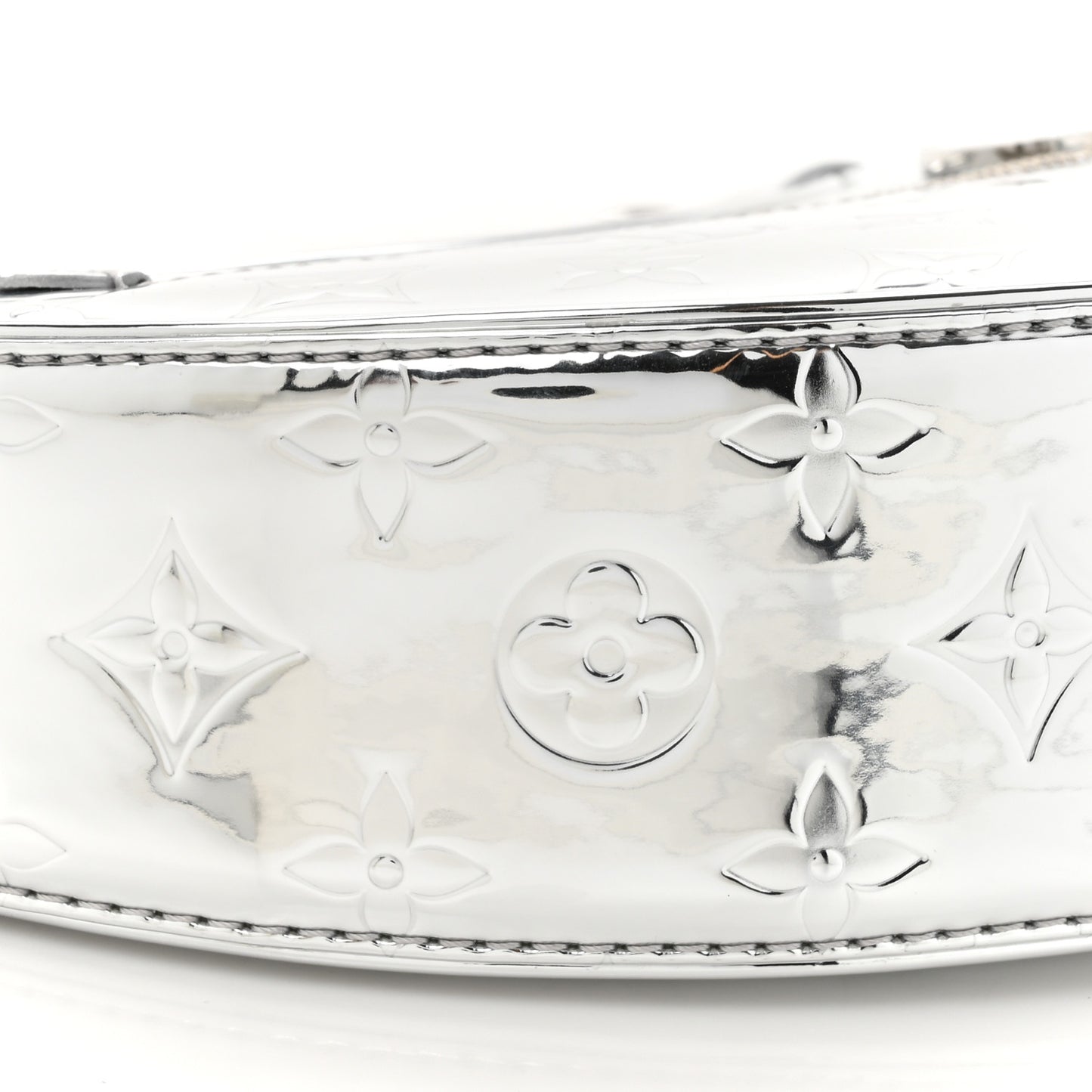 Monogram Miroir Loop PM Silver
