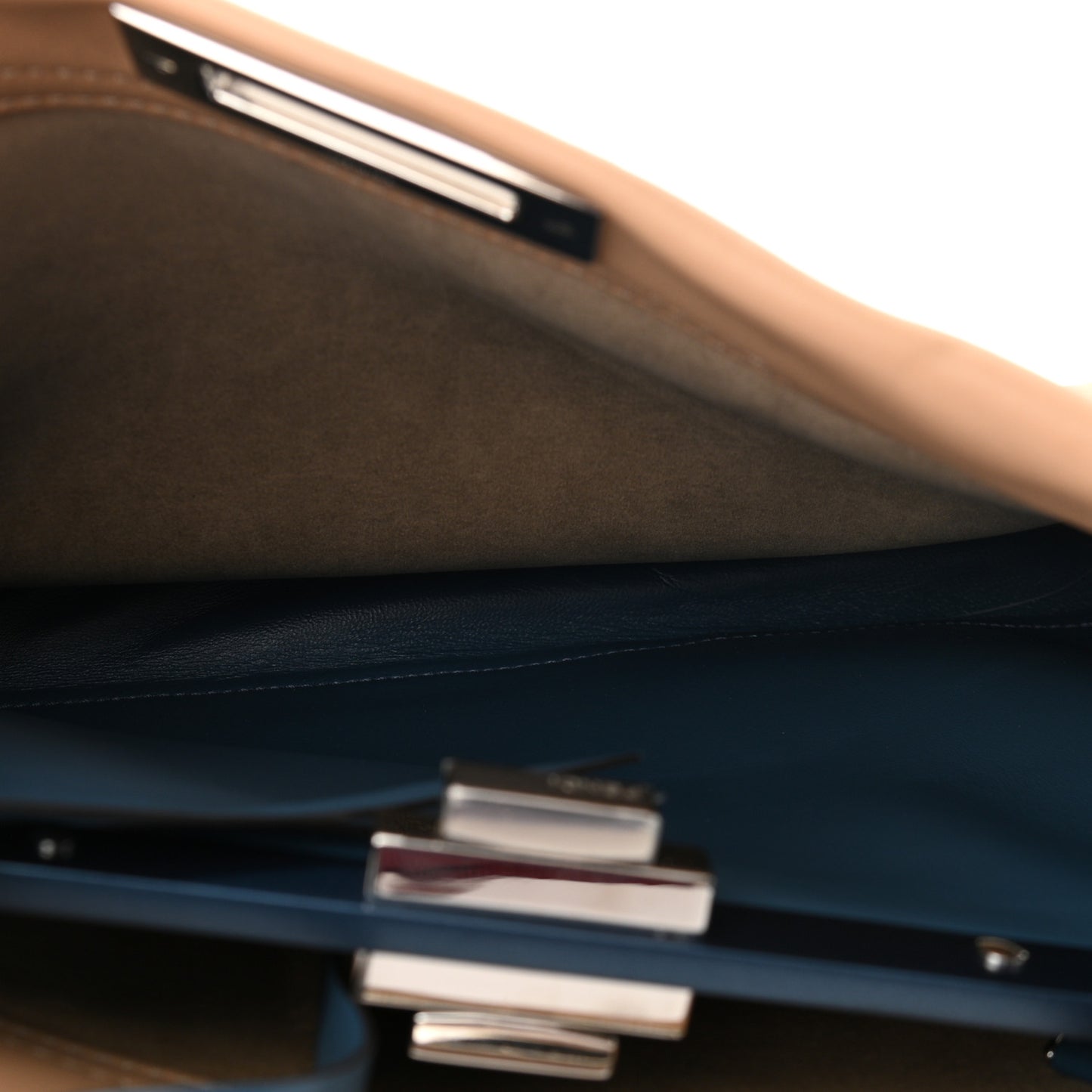 Vitello Seta Nappa Ribbon Medium Peekaboo Iconic Satchel Cuoio Tempesta