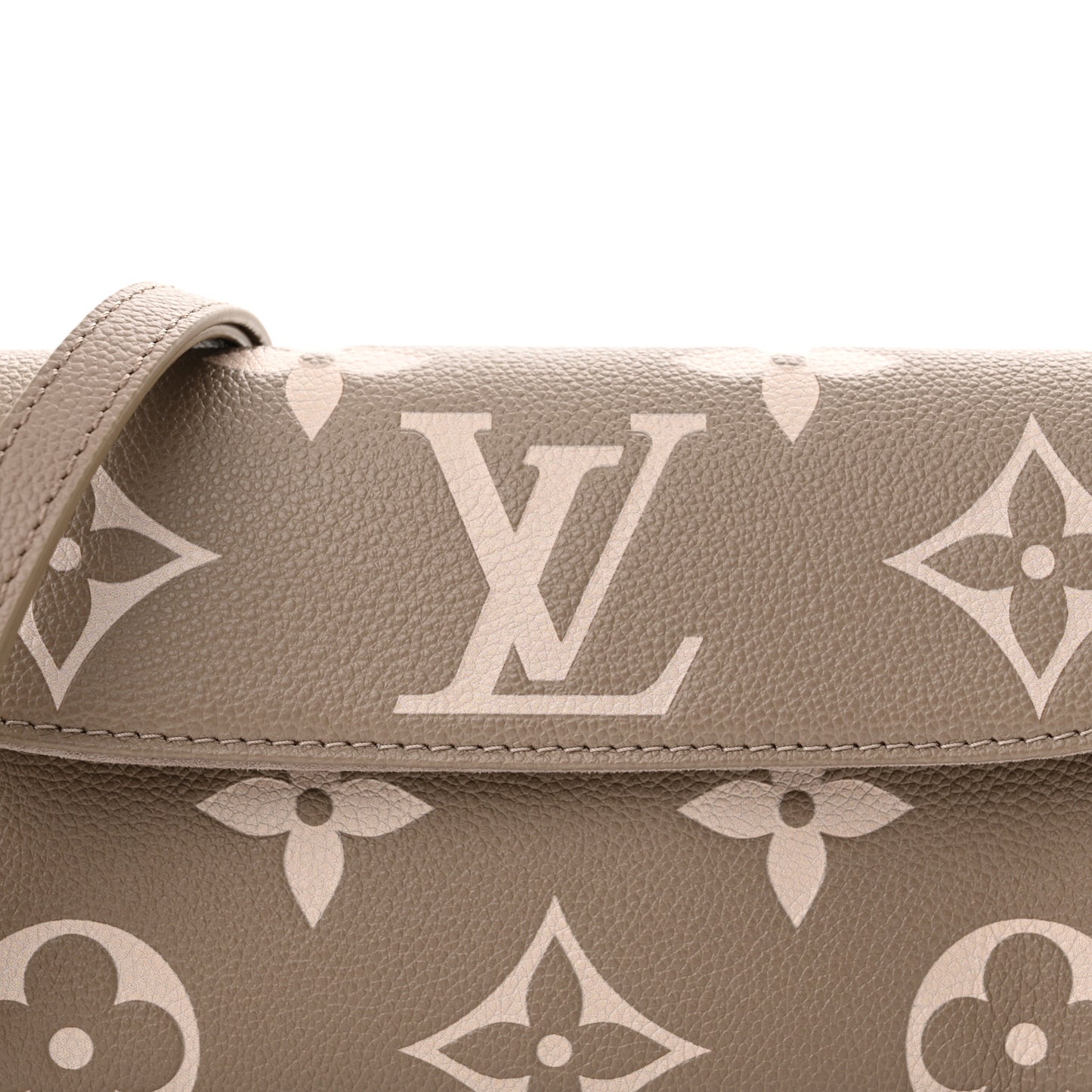 Empreinte Monogram Giant Ivy Wallet On Chain Tourterelle Creme