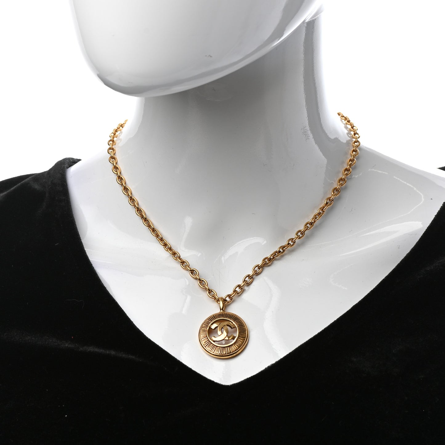 CC Chain Pendant Necklace Gold