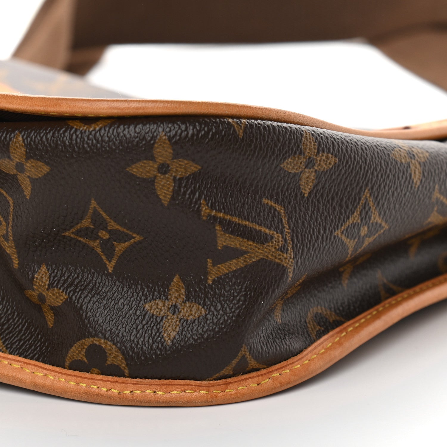 Louis Vuitton Monogram Bosphore PM Messenger 9 of 9
