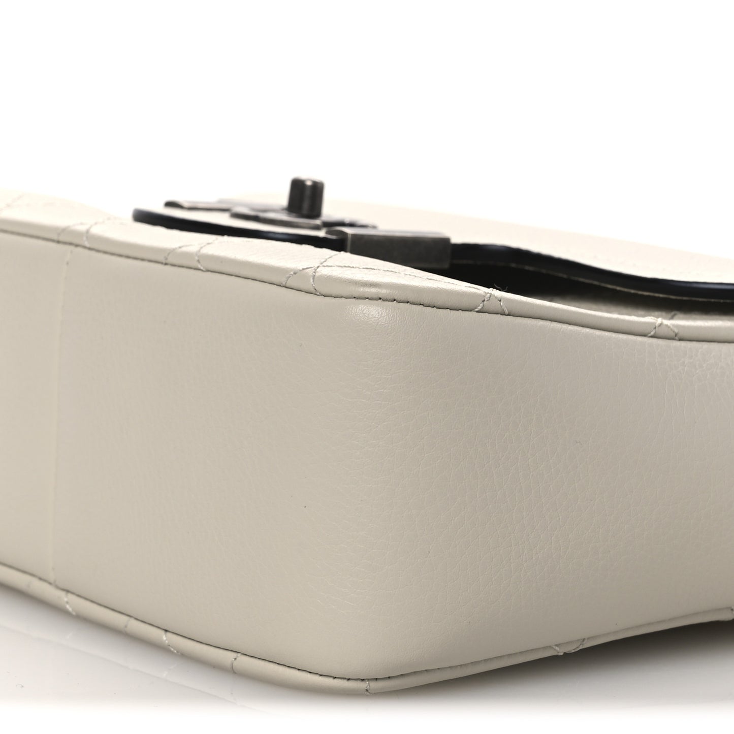Grained Calfskin Archi Chic Flap Ivory
