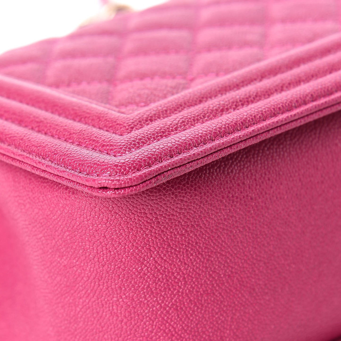 Caviar Quilted Medium Boy Flap Fuchsia