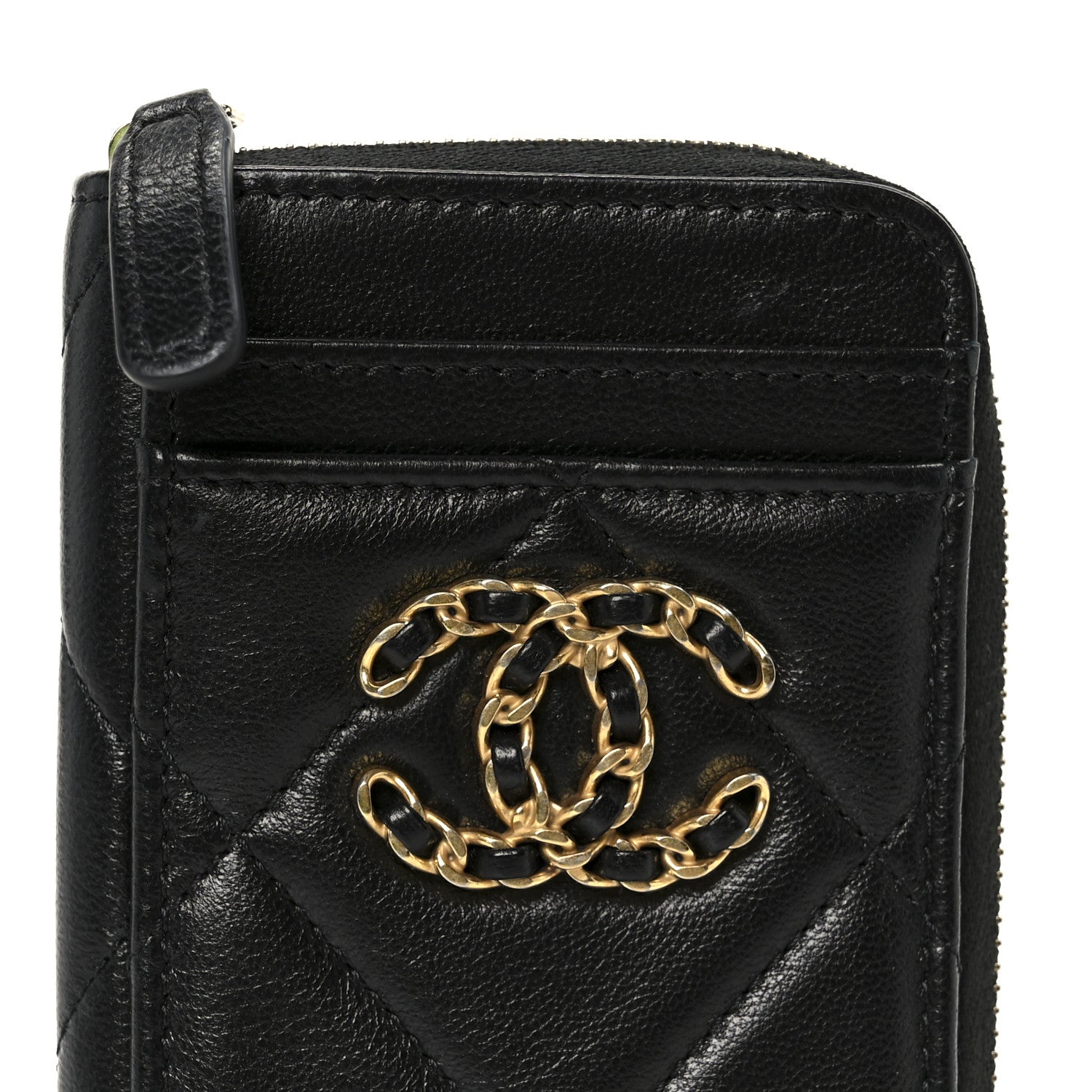 CHANEL 財布 Chanel Lambskin Quilted Chanel 19 Vertical Zip Card Holder Wallet