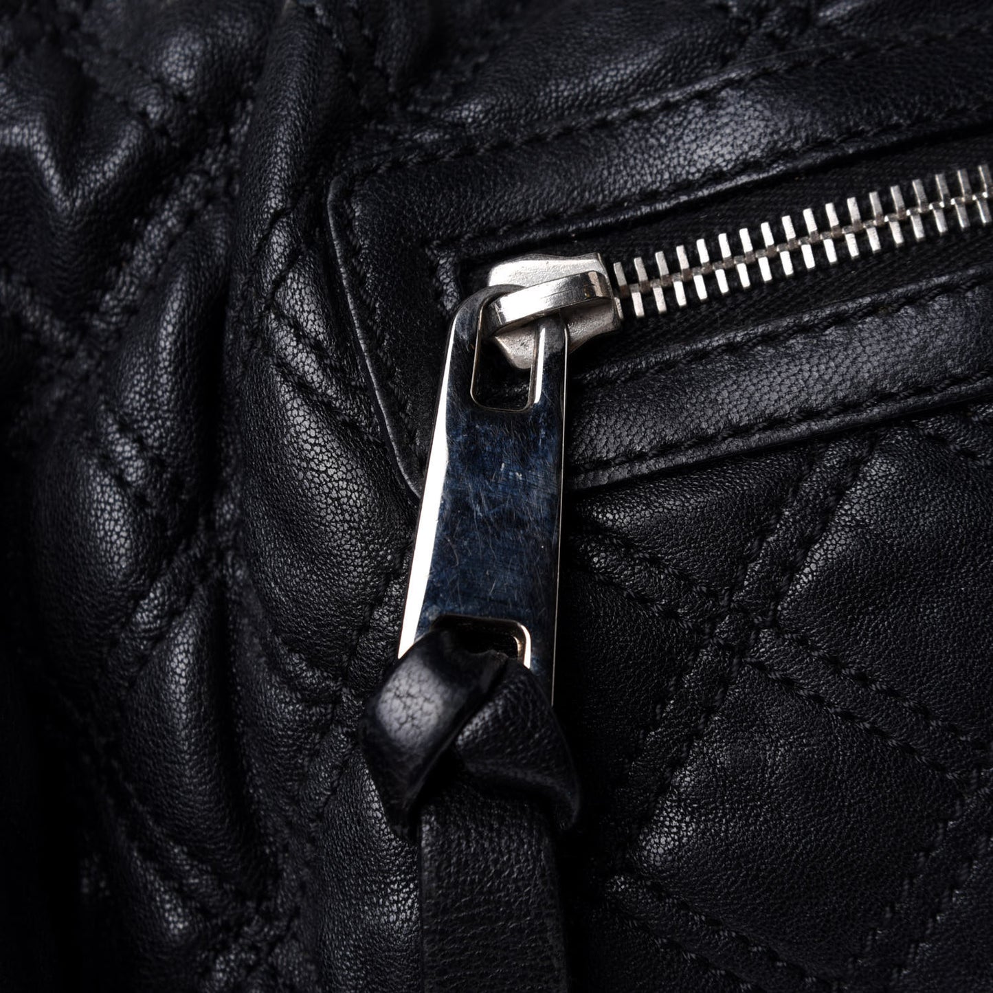 Calfskin Quilted Stam Black