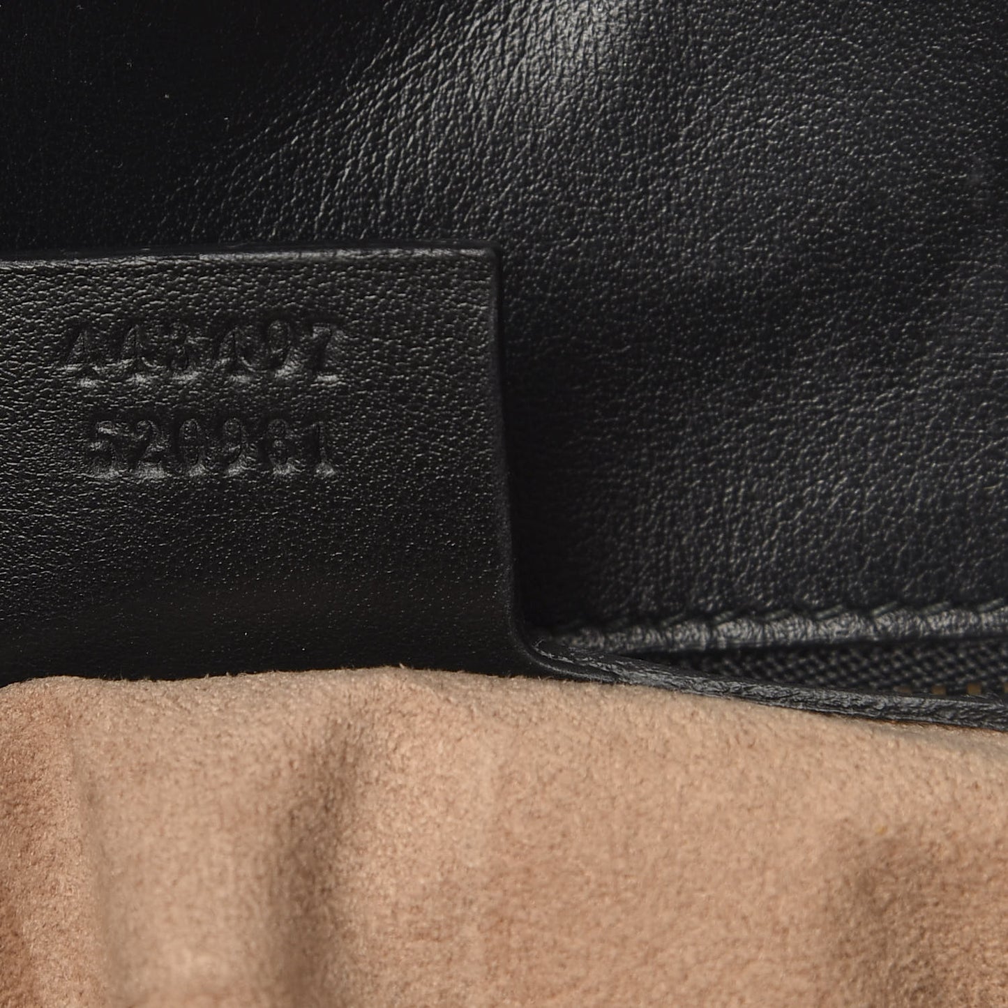 Calfskin Matelasse Small GG Marmont Shoulder Bag Black