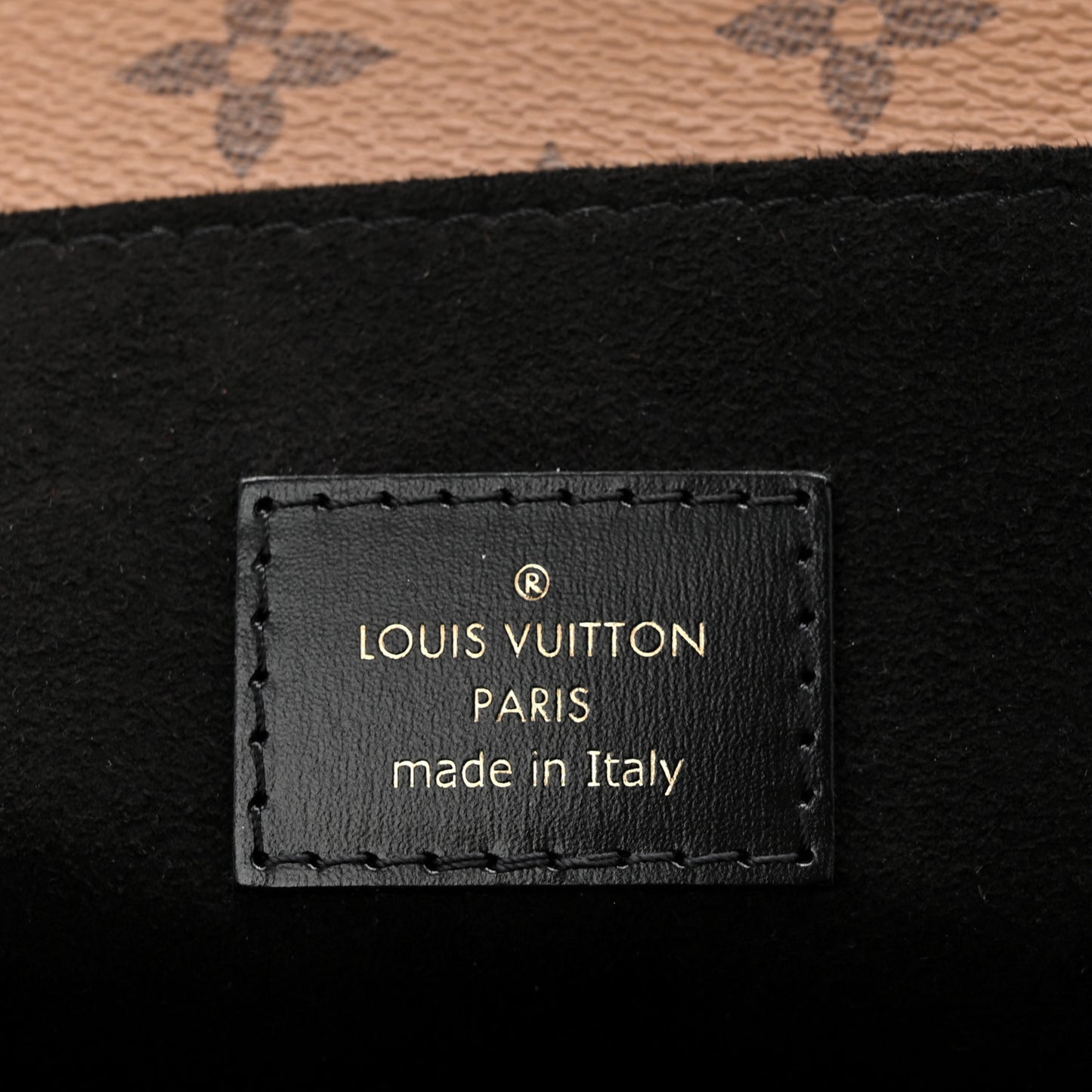 Reverse Monogram Pochette Metis
