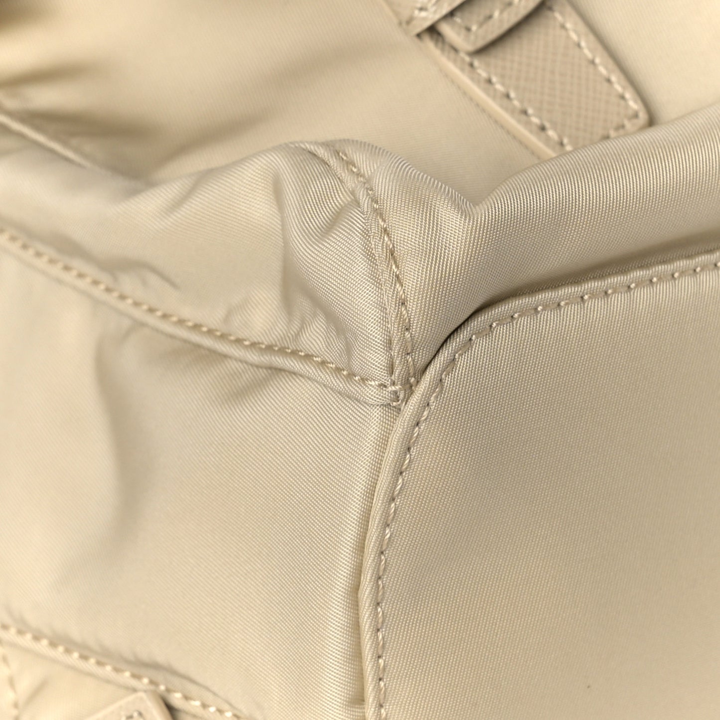 Nylon Vela Small Backpack Deserto