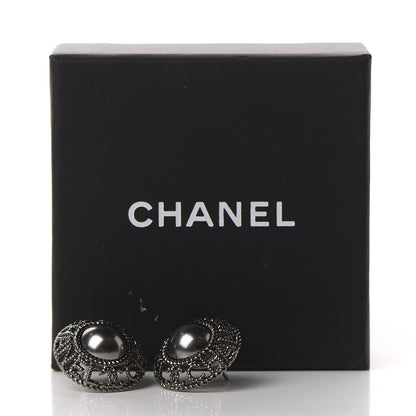 Chanel Pearl CC Round Earrings Ruthenium Dark Grey 5 of 5