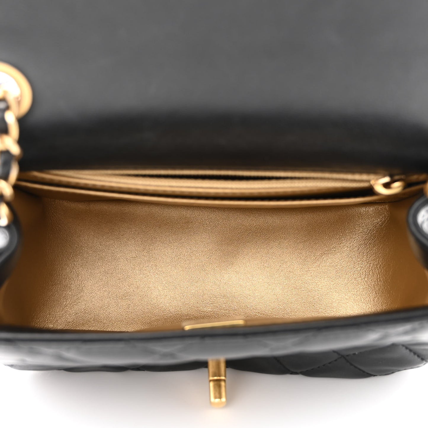 Lambskin Quilted Mini Pearl Crush Flap Black