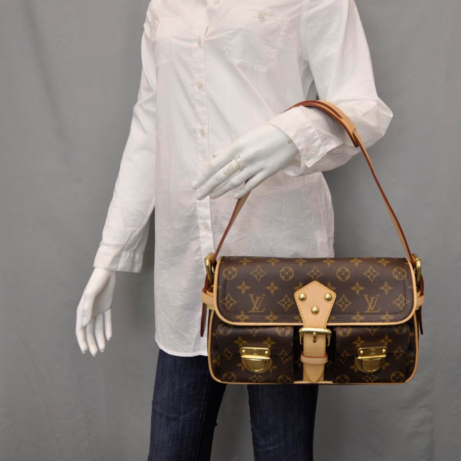 Louis Vuitton Monogram Hudson PM 2 of 7
