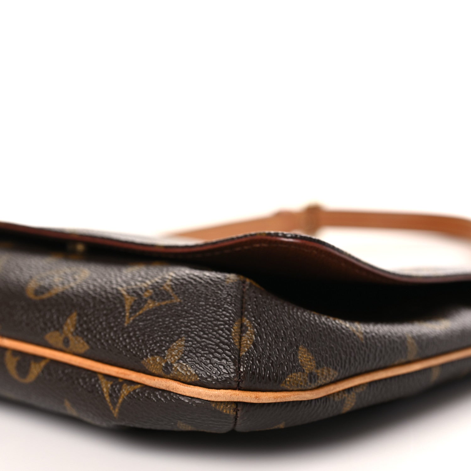 Louis Vuitton Monogram Musette Tango 7 of 7