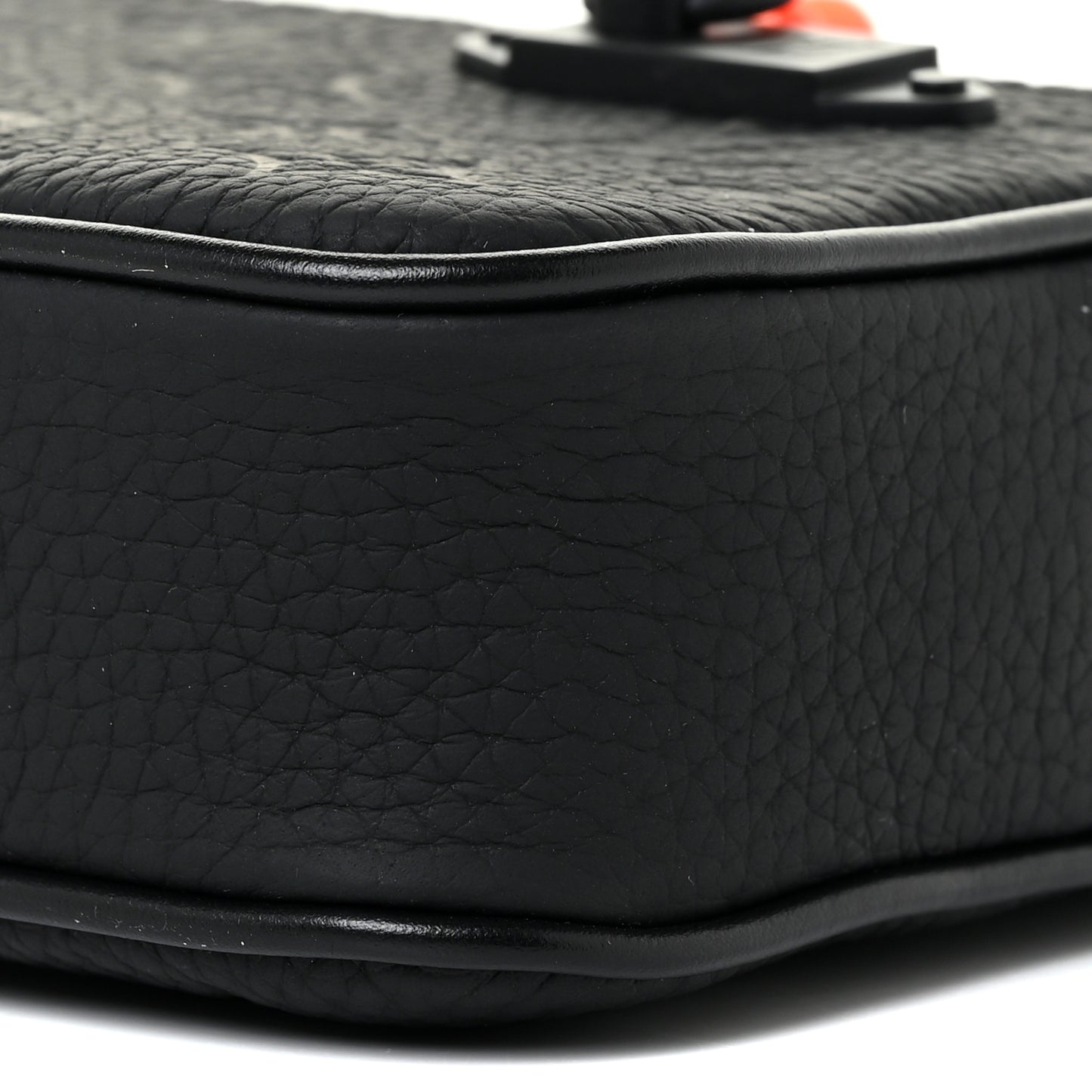 Taurillon Monogram Uniformes Solar Ray Soft Pochette Volga Belt Bag Black