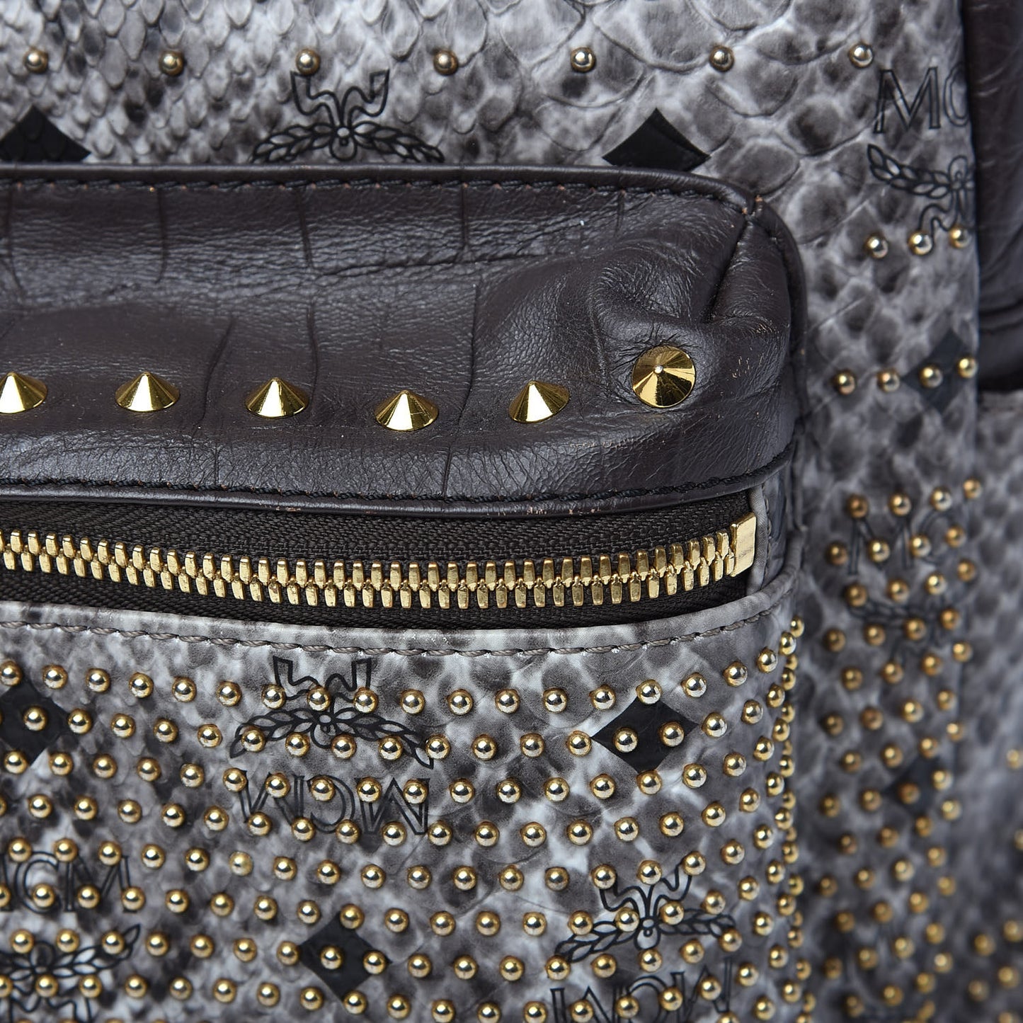 Visetos Snakeskin Printed Studded Small Stark Backpack Light Grey