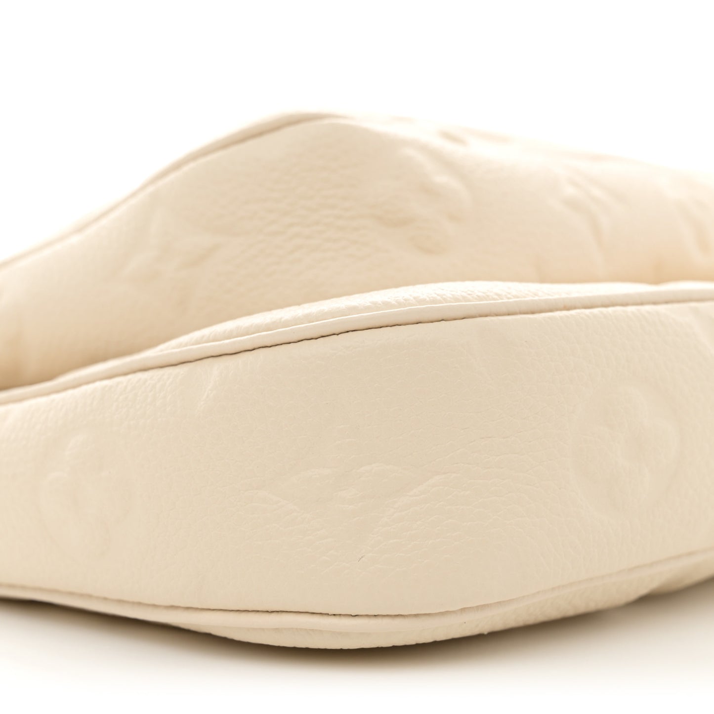Empreinte Monogram Giant Multi Pochette Accessories Cream
