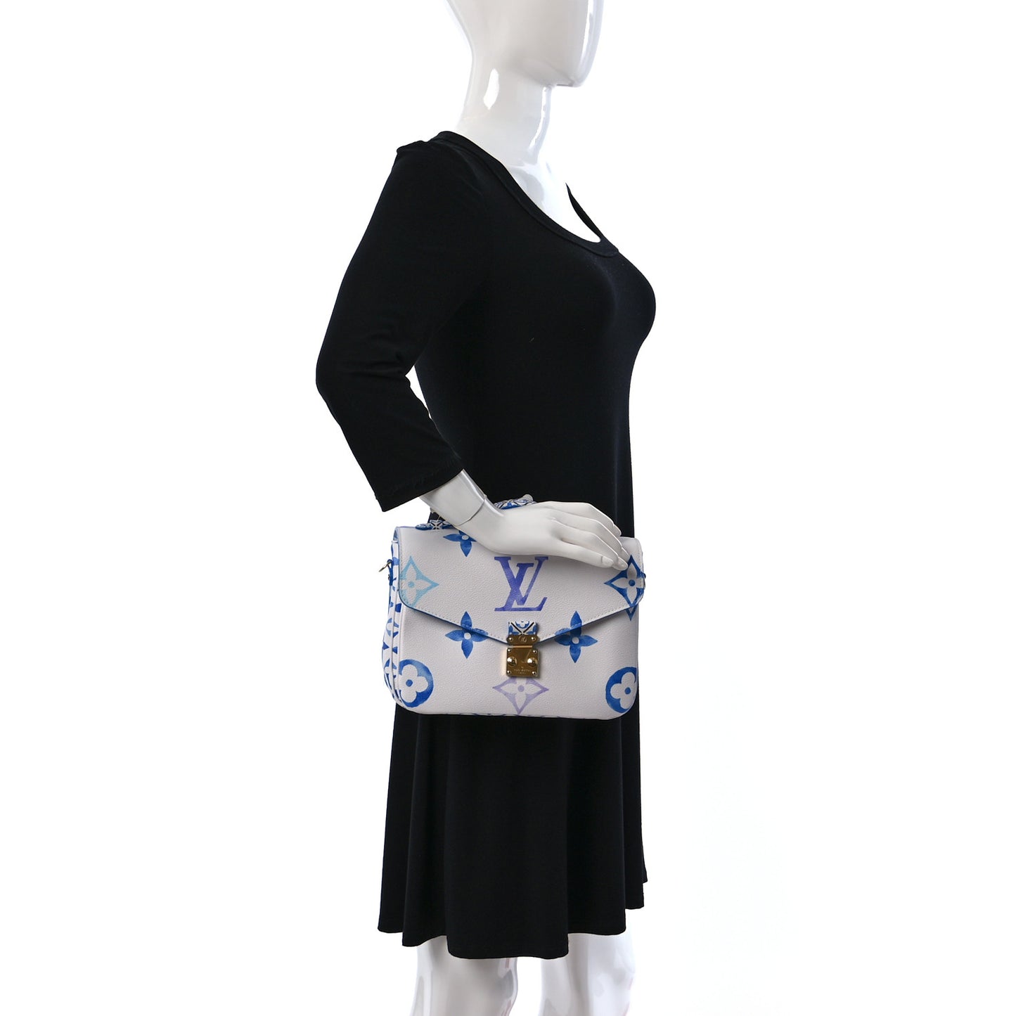 Monogram Giant By The Pool Pochette Metis MM Blue