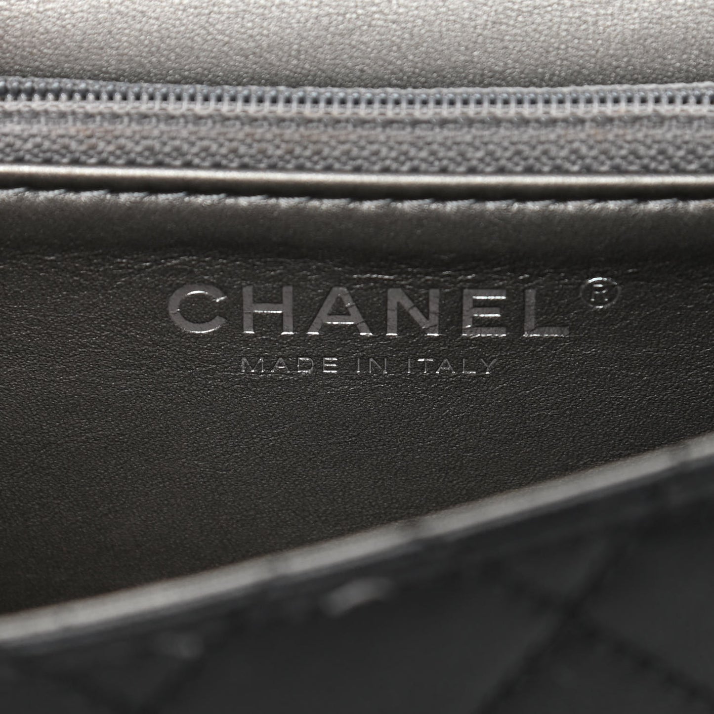 Goatskin Quilted Logo Small Chic Flap Black