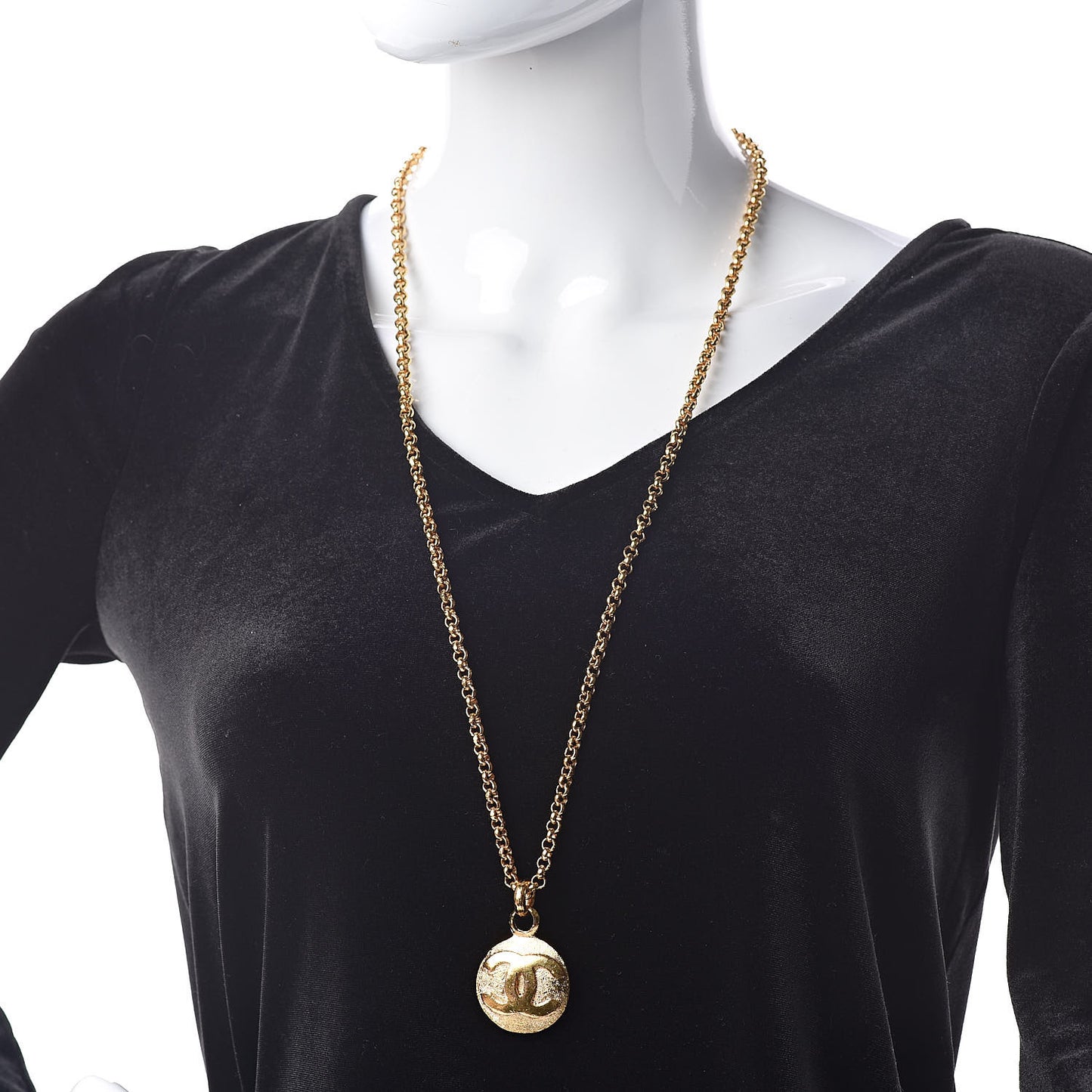 CC Chain Pendant Necklace Gold